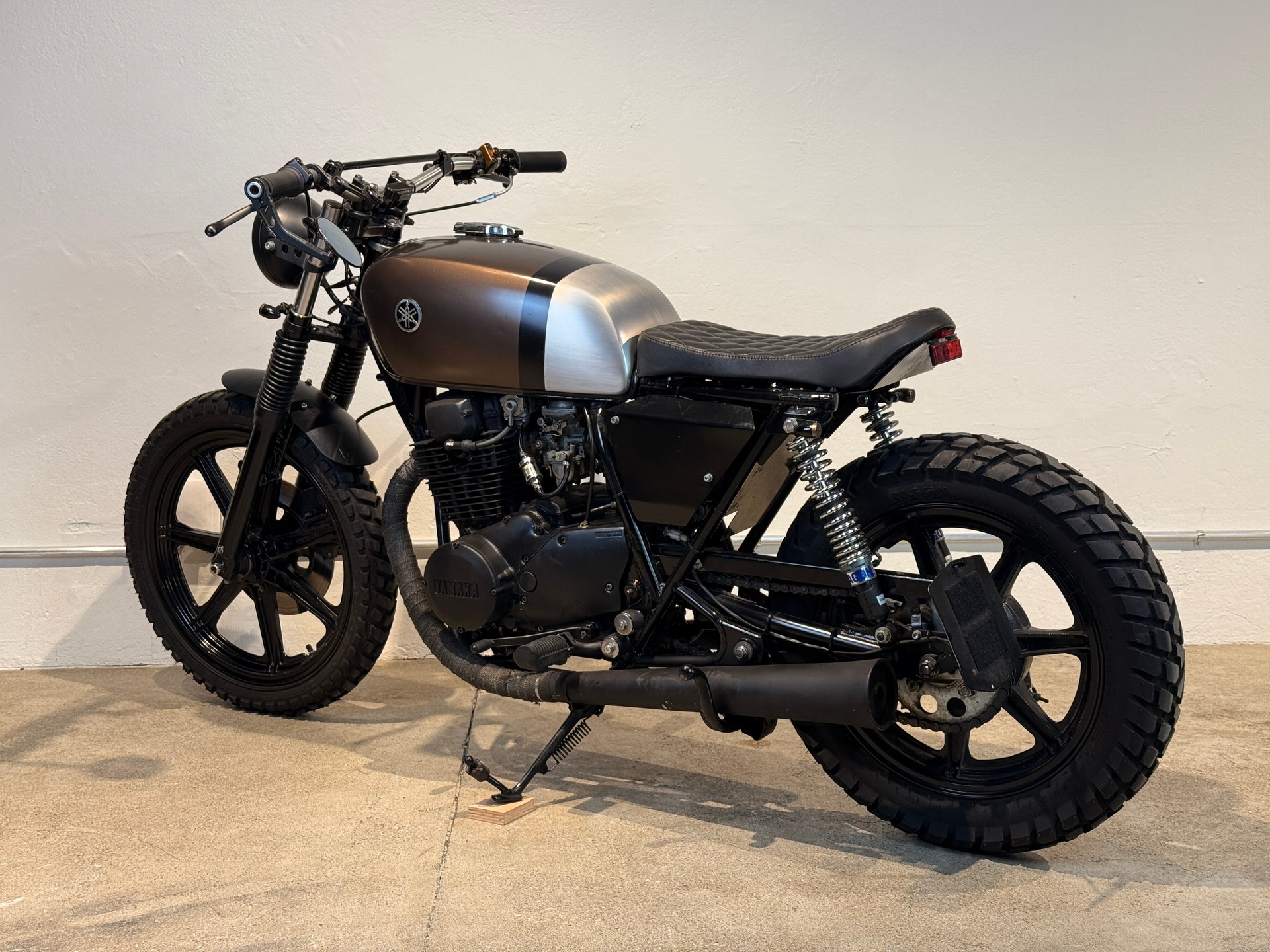 YAMAHA XS 250 SE-image-4