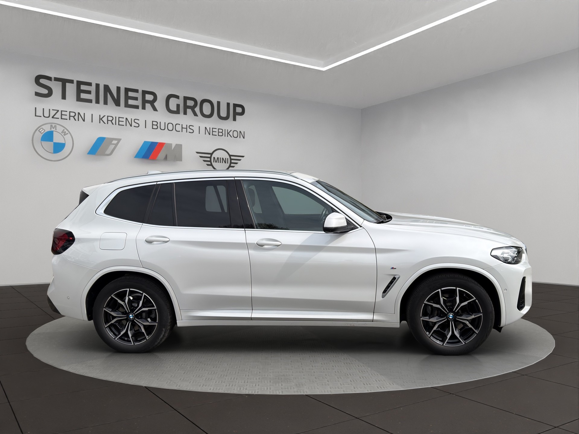 BMW X3 xDrive 48V 30d M Sport-showroom-element-3
