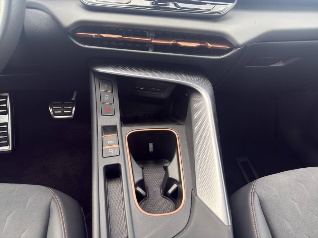 CUPRA Terramar 1.5 eTSI DSG-image-6