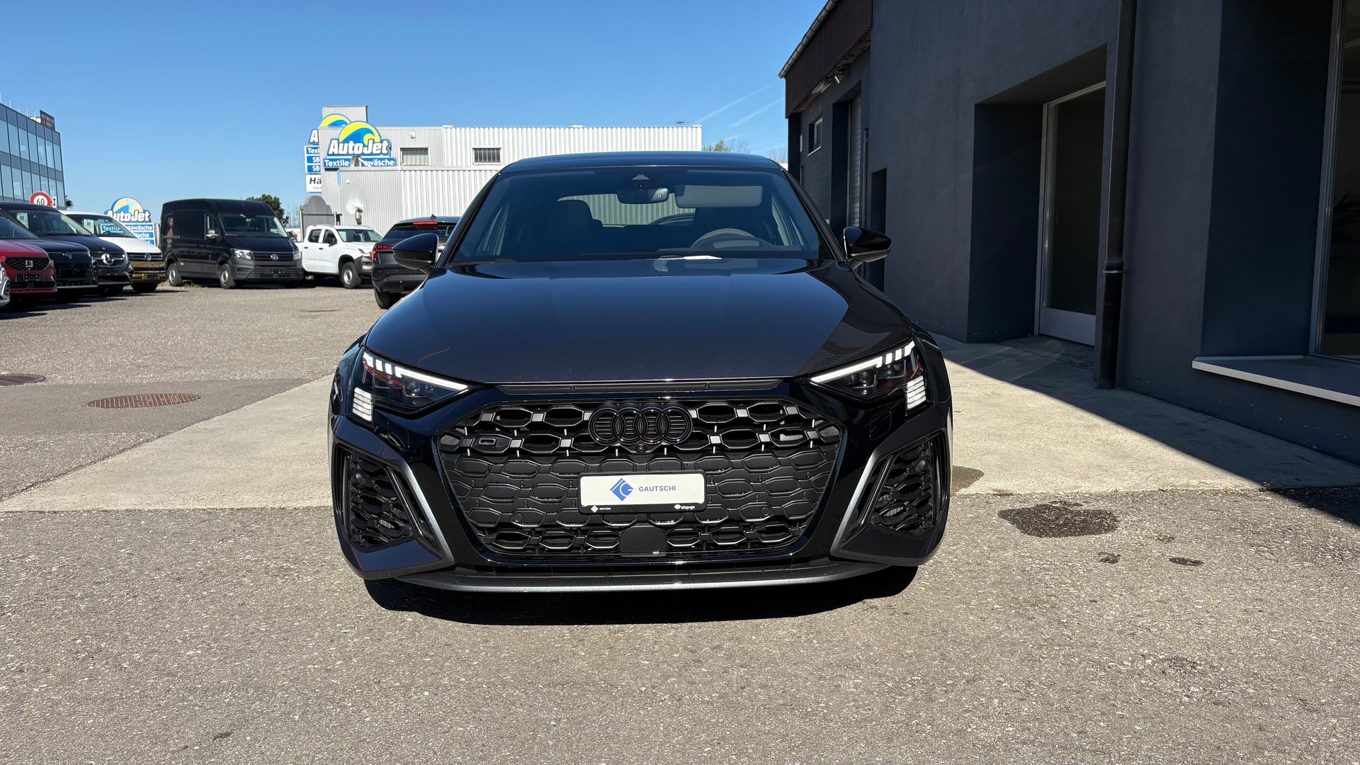 AUDI RS3 Limousine 2.5 TSI quattro S-tronic-image-2