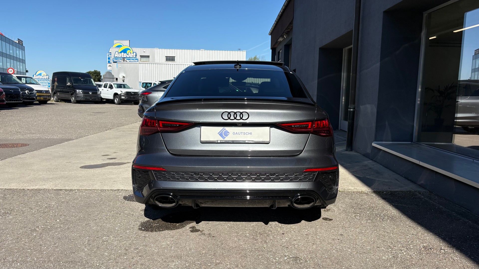 AUDI RS3 Limousine 2.5 TSI quattro S-tronic-image-3