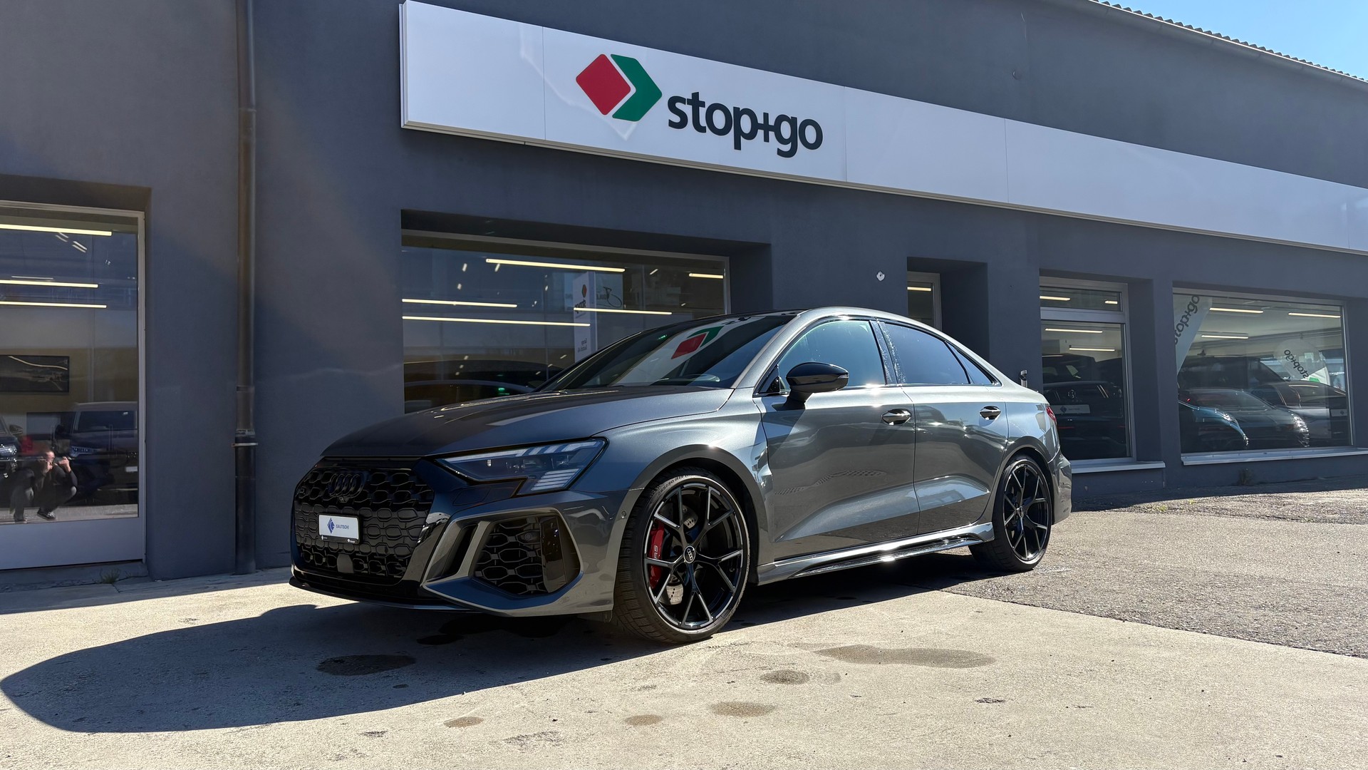 AUDI RS3 Limousine 2.5 TSI quattro S-tronic-image-0