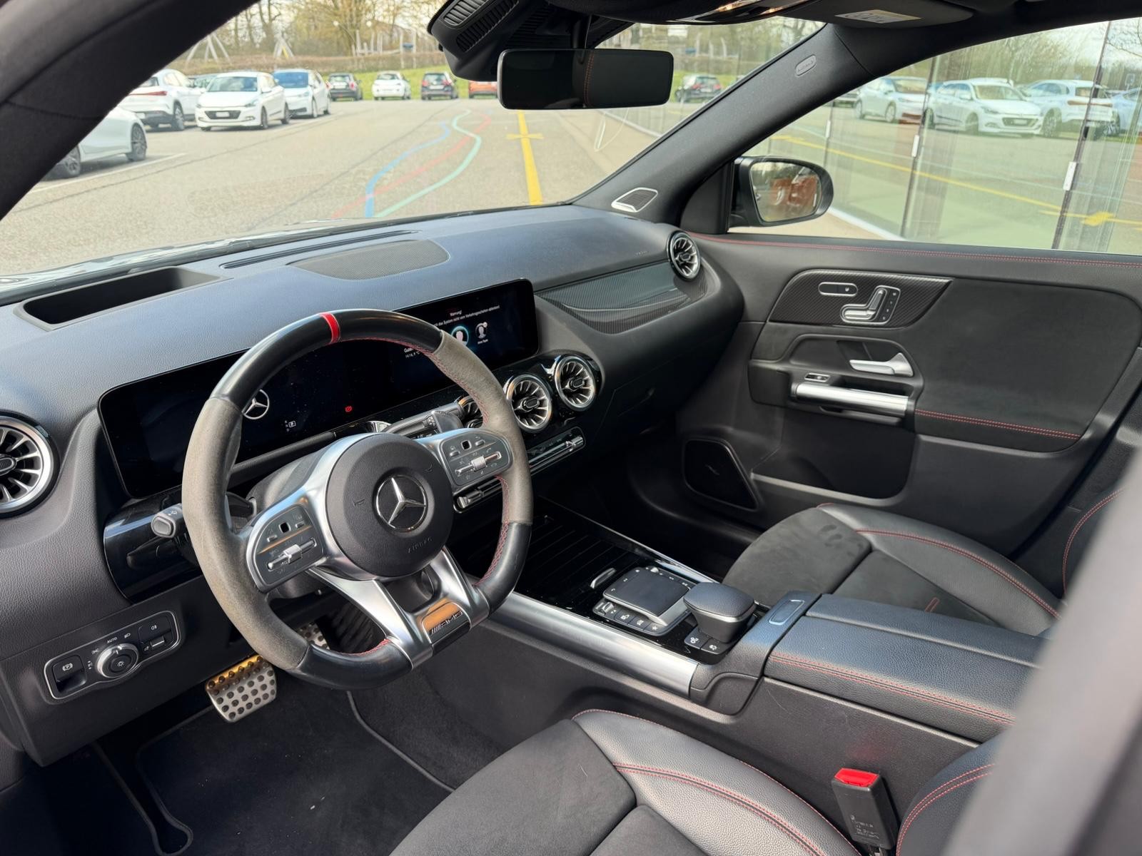 MERCEDES-BENZ GLA 35 AMG 4Matic 8G-Speedshift DCT-image-11