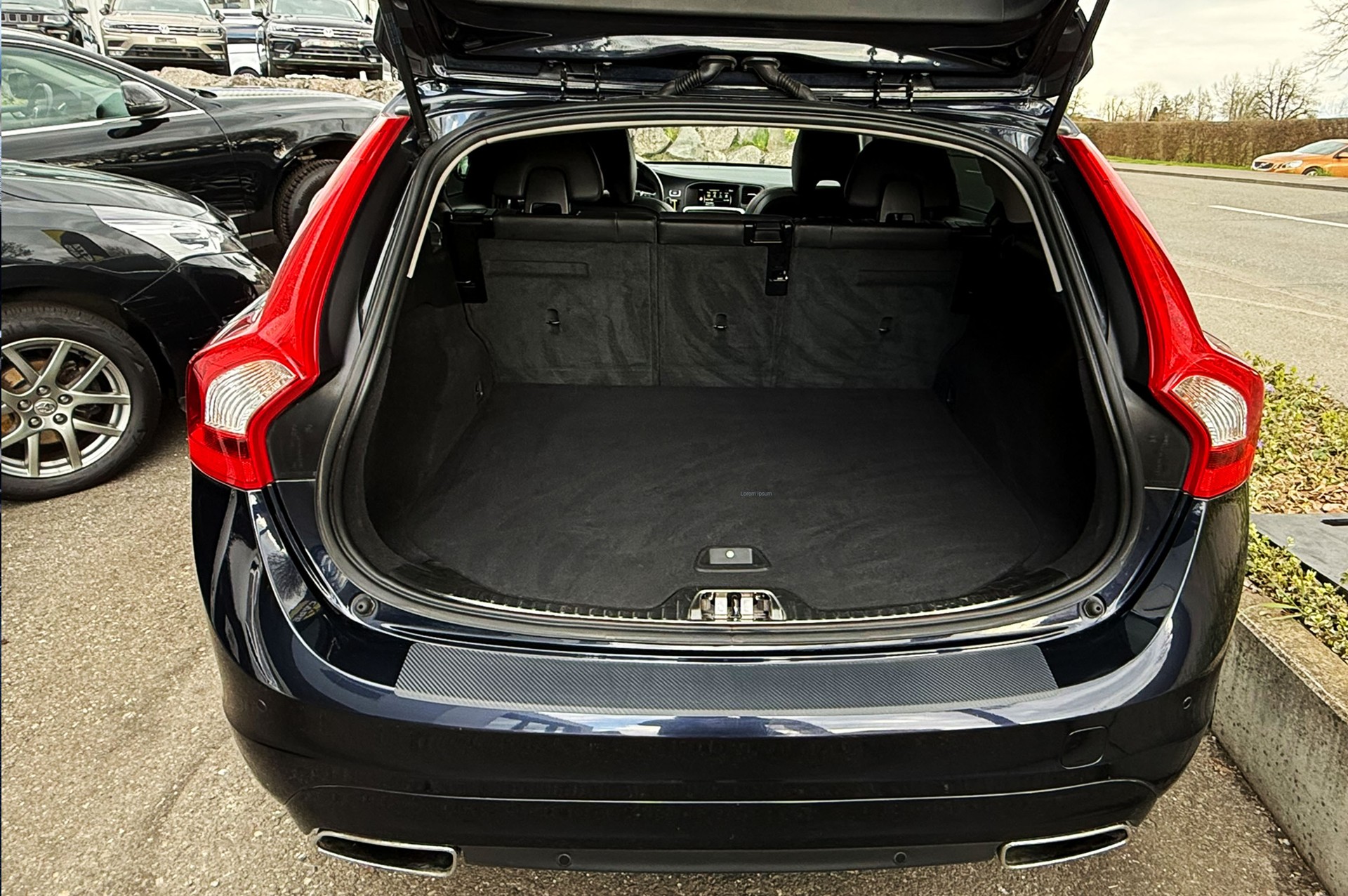 VOLVO V60 D4 Summum Geartronic-image-6