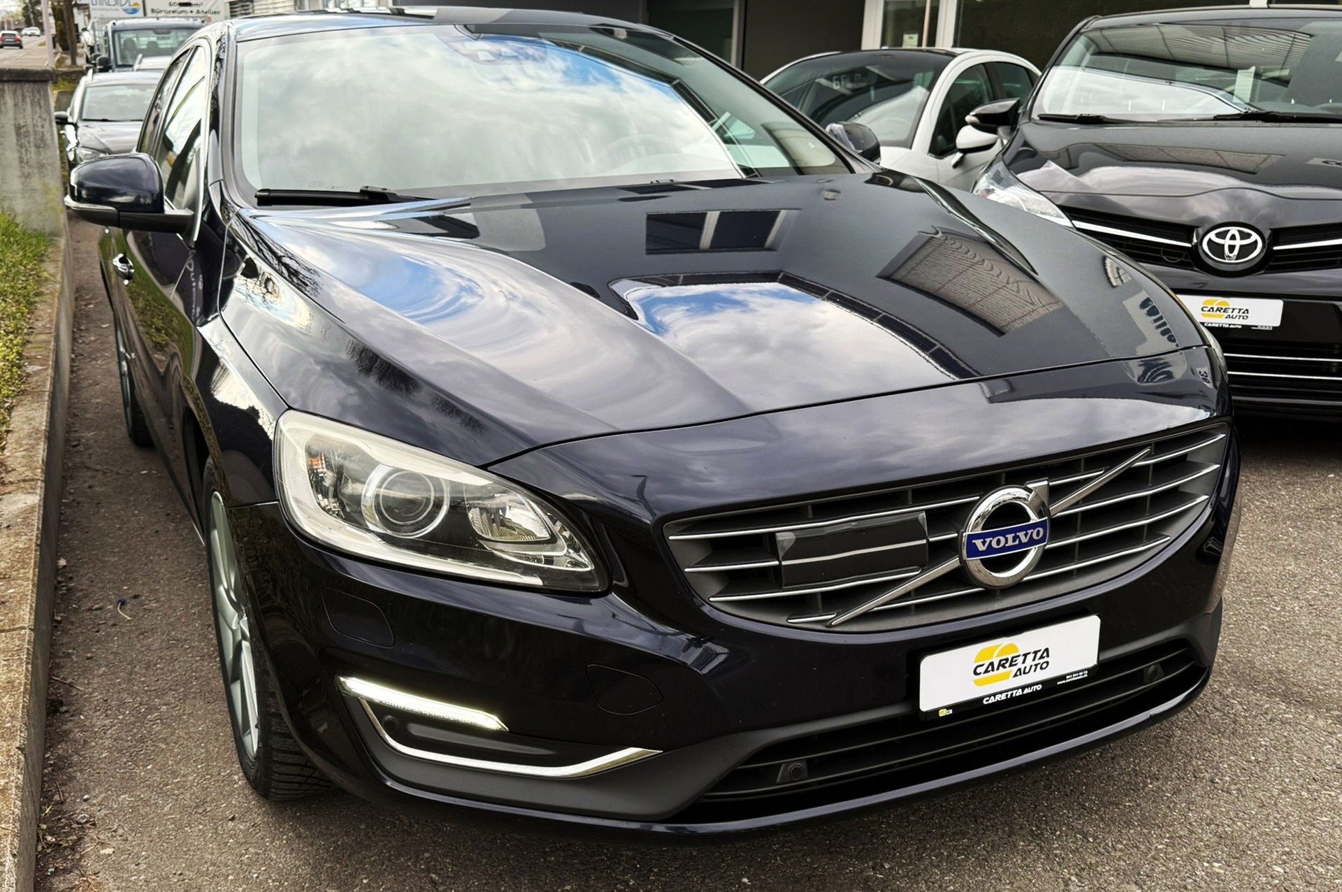 VOLVO V60 D4 Summum Geartronic
