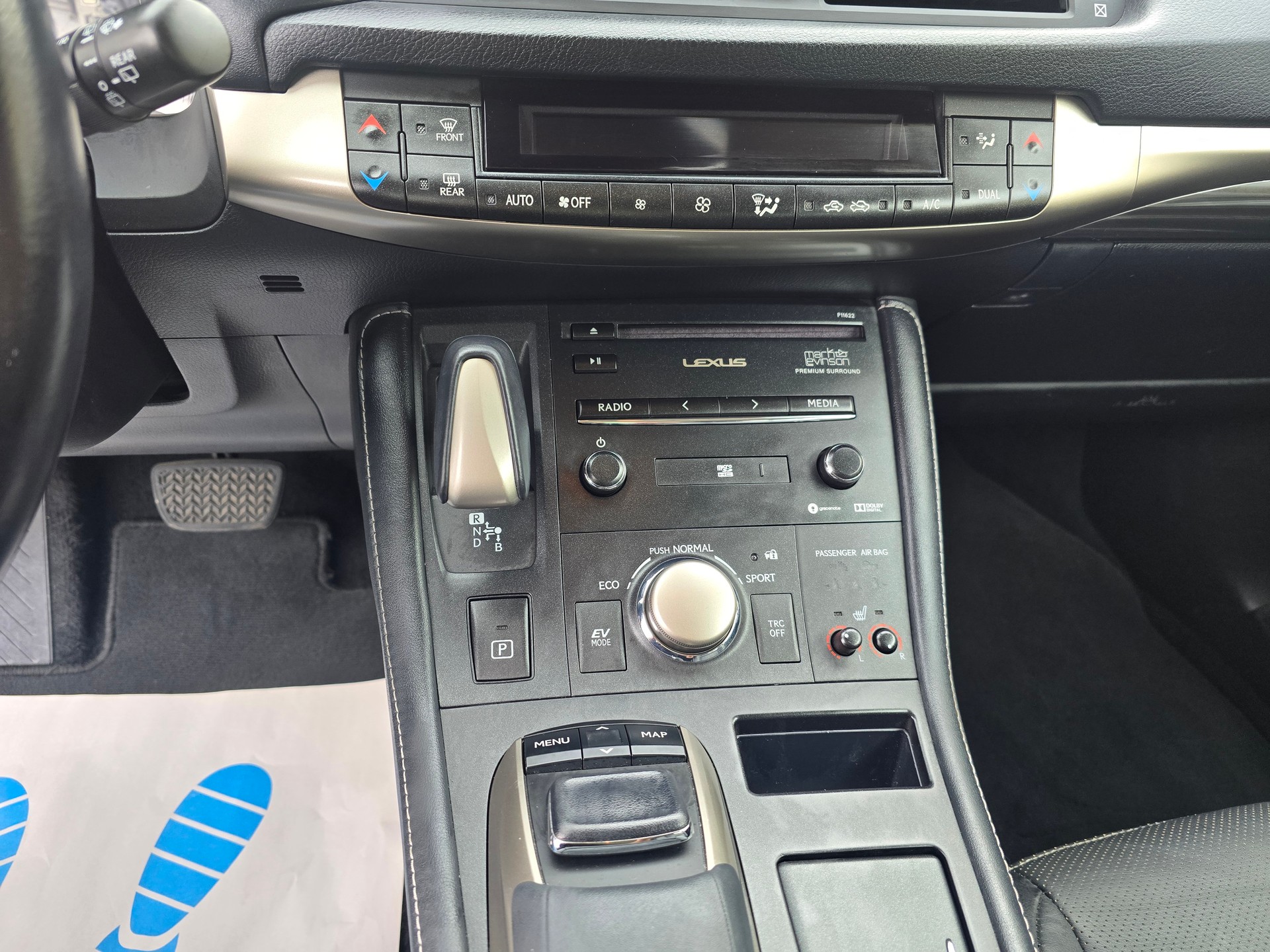 LEXUS CT 200h 1.8 excellence CVT-image-18