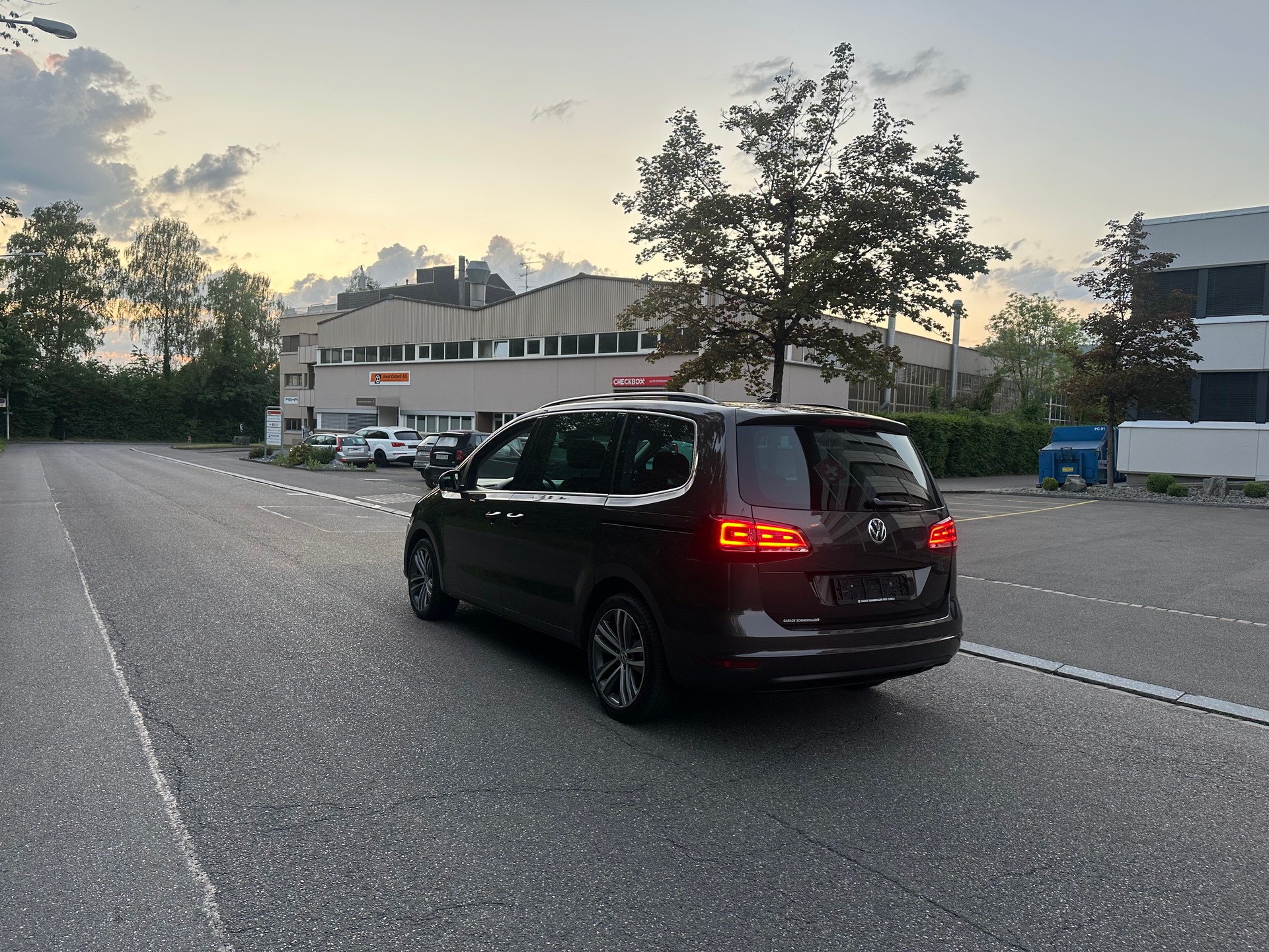 VW Sharan 2.0 TSI BMT Comfortline 7-Sitzer-image-4