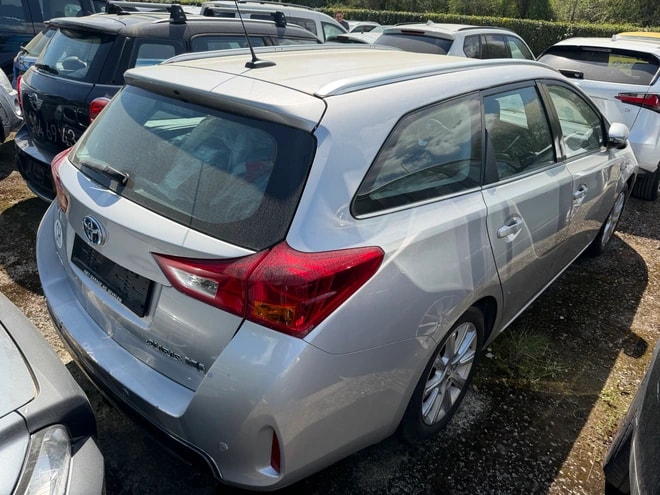 TOYOTA Auris Touring Sports 1.8 16V HSD Linea Sol-image-3