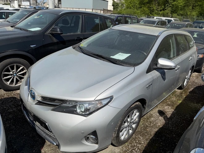 TOYOTA Auris Touring Sports 1.8 16V HSD Linea Sol