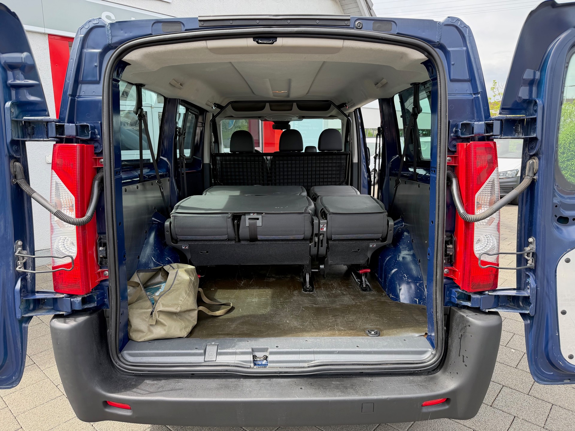 CITROEN Jumpy 2.0 HDi L2H1 Attraction-image-14
