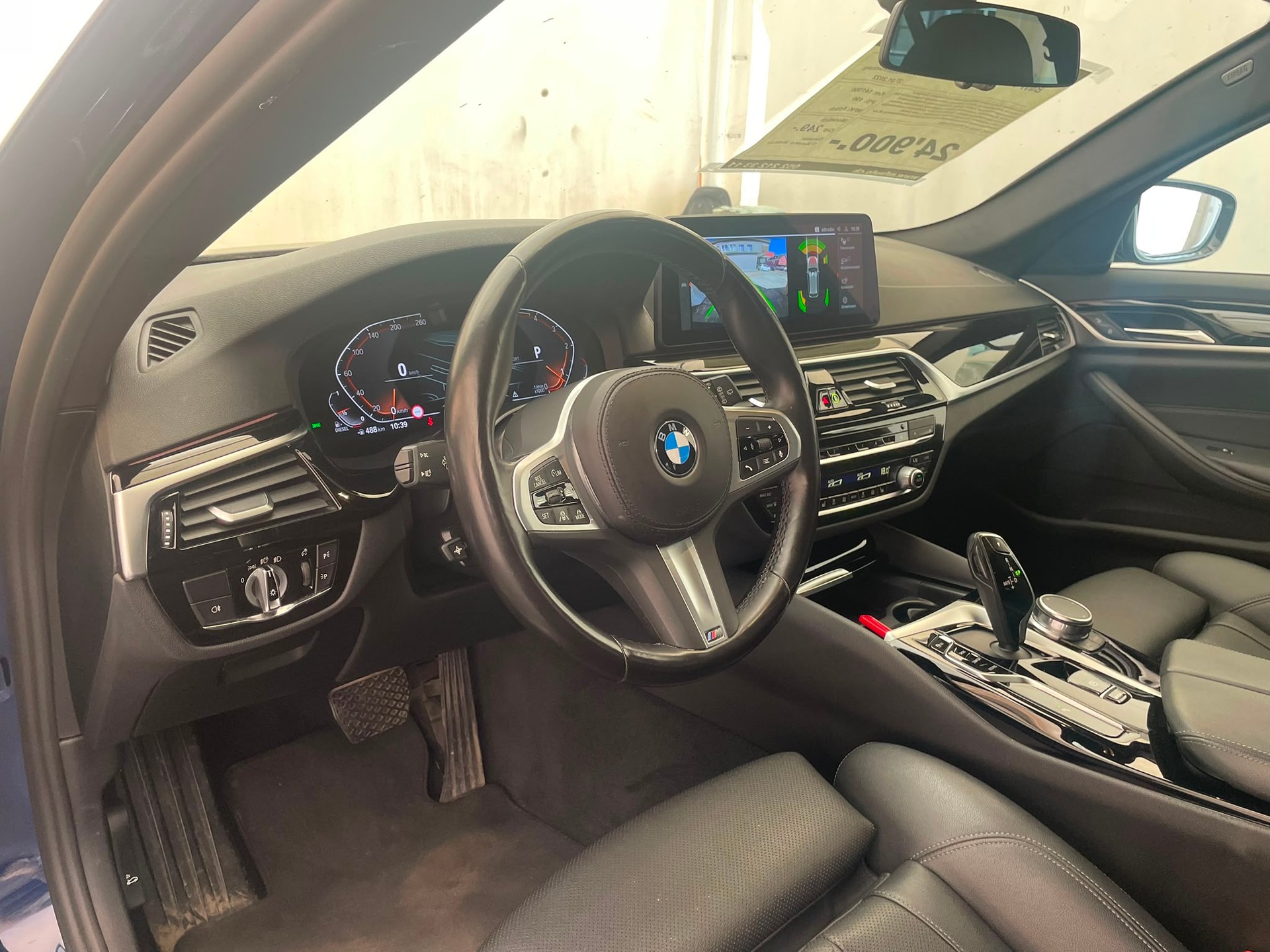 BMW 520d xDrive Touring-image-6