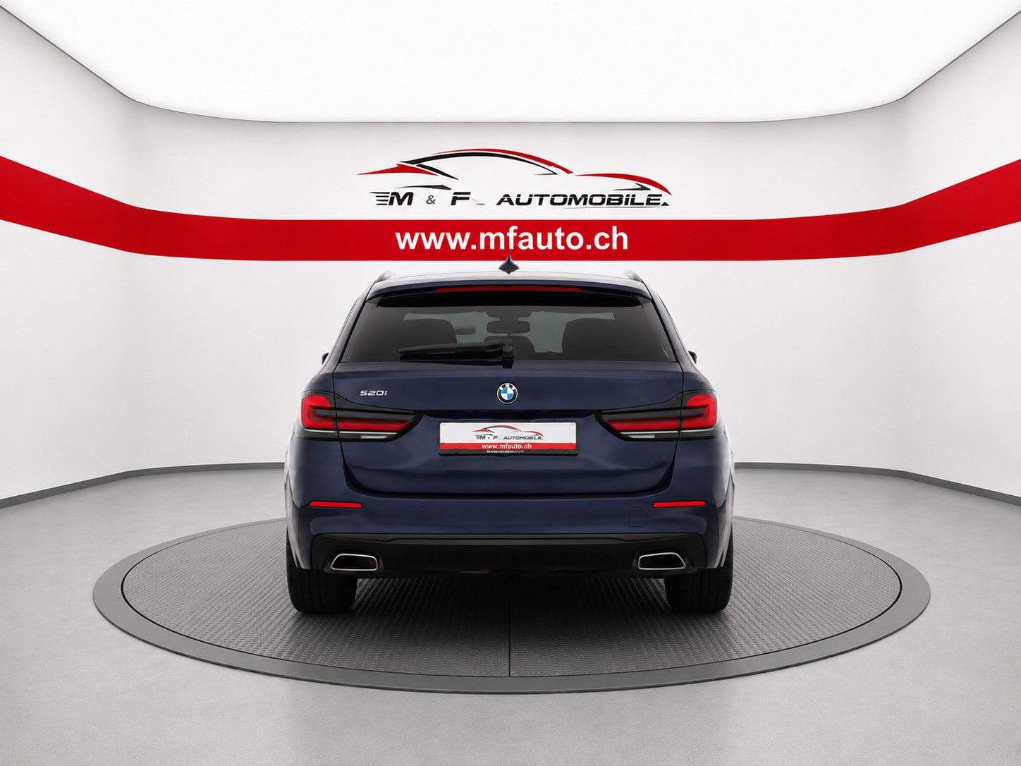 BMW 520d xDrive Touring-image-4