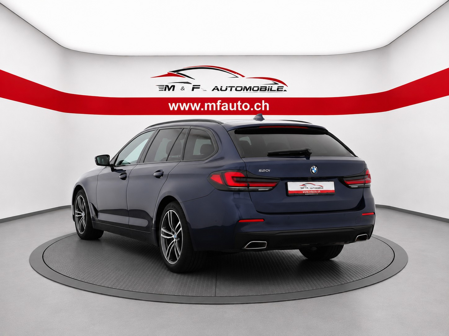 BMW 520d xDrive Touring-image-3