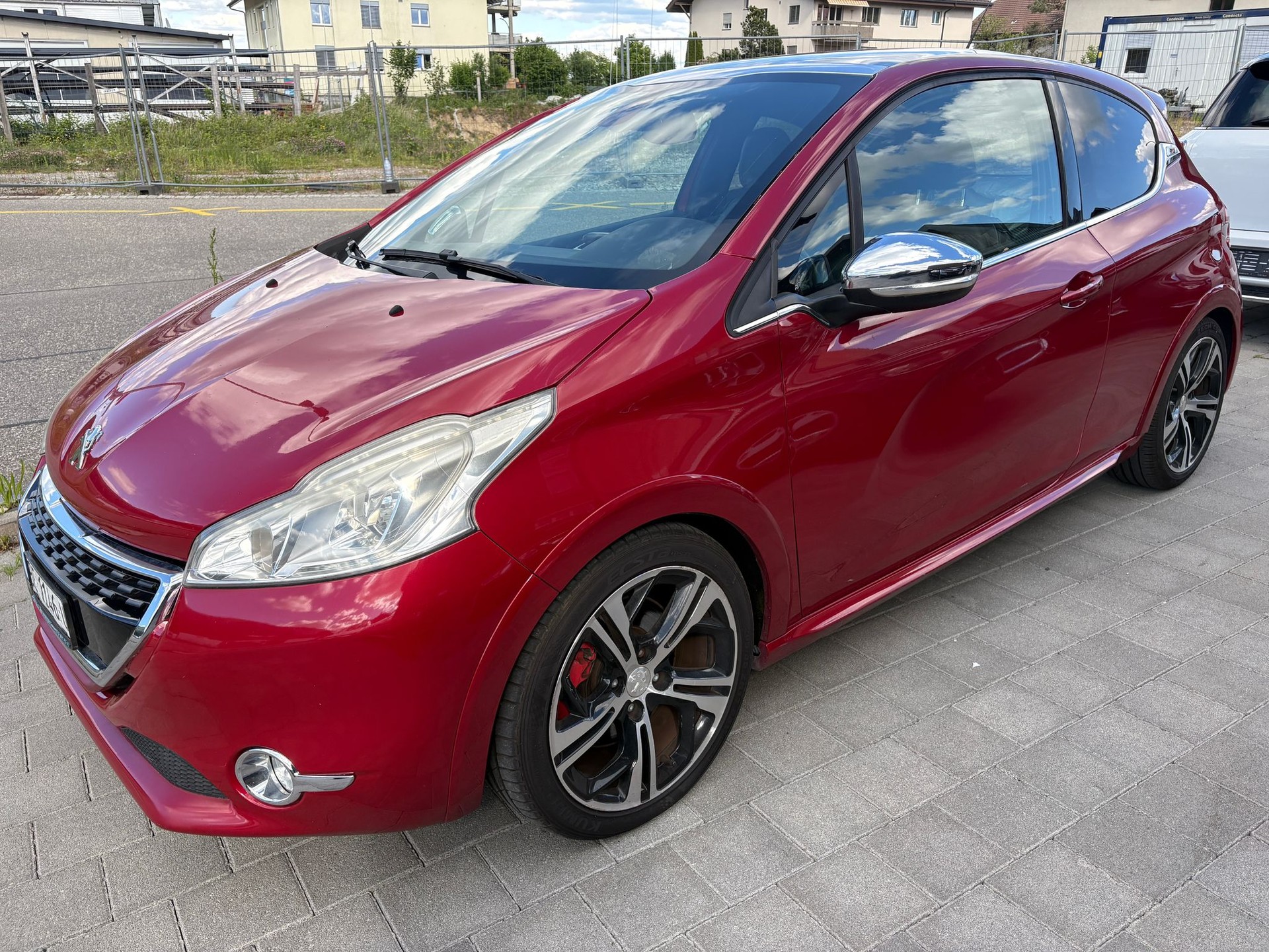 PEUGEOT 208 1.6 Turbo GTi Frisch ab Mfk-image-2