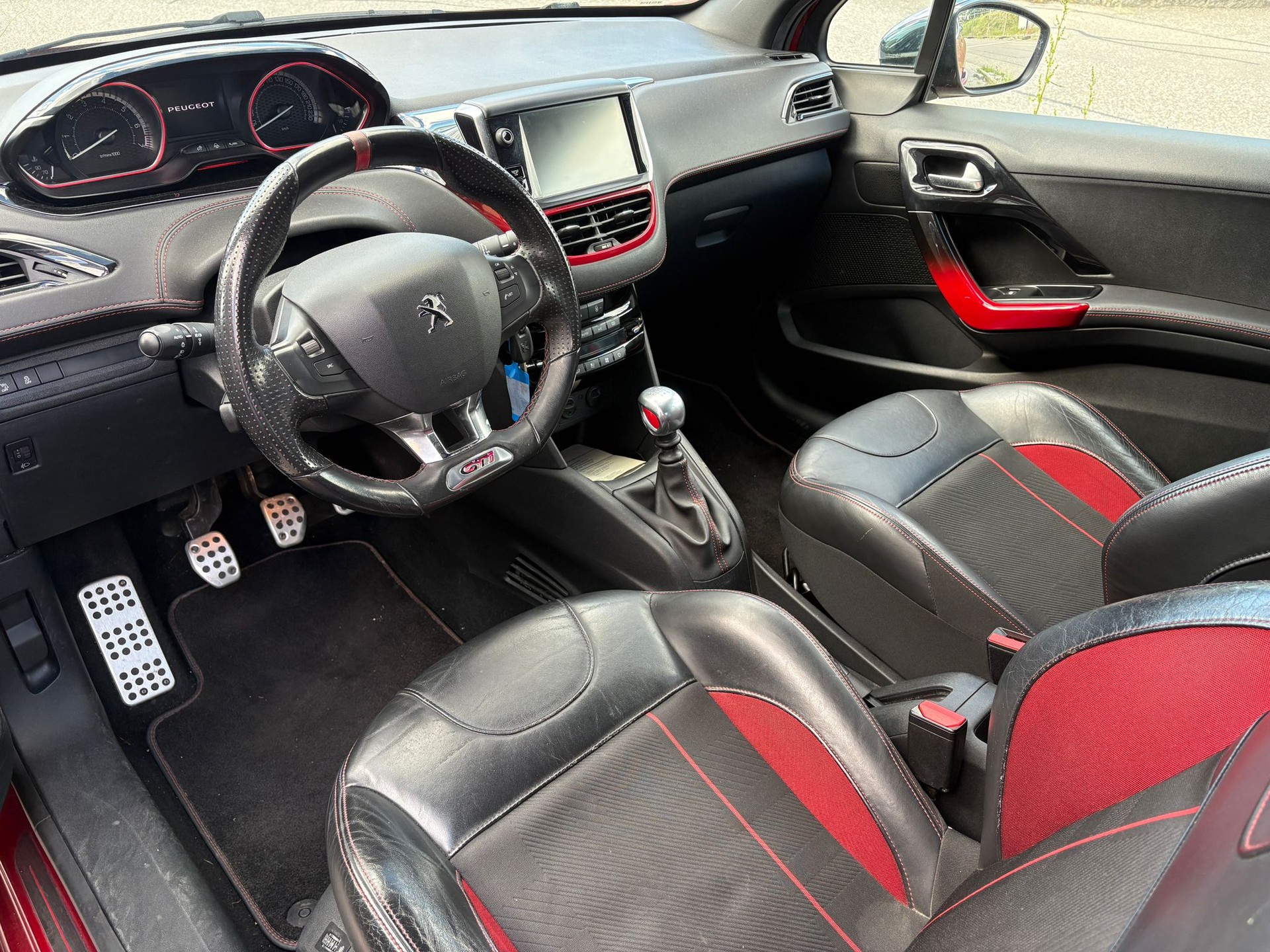 PEUGEOT 208 1.6 Turbo GTi Frisch ab Mfk-image-4