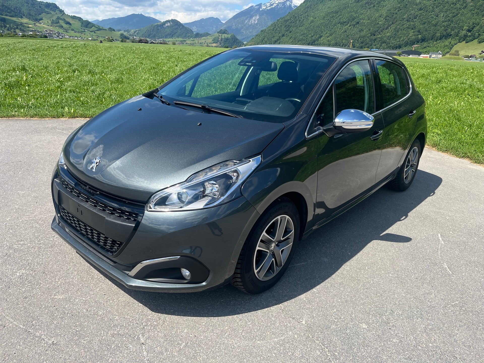 PEUGEOT 208 1.2 PureTech Allure EAT6