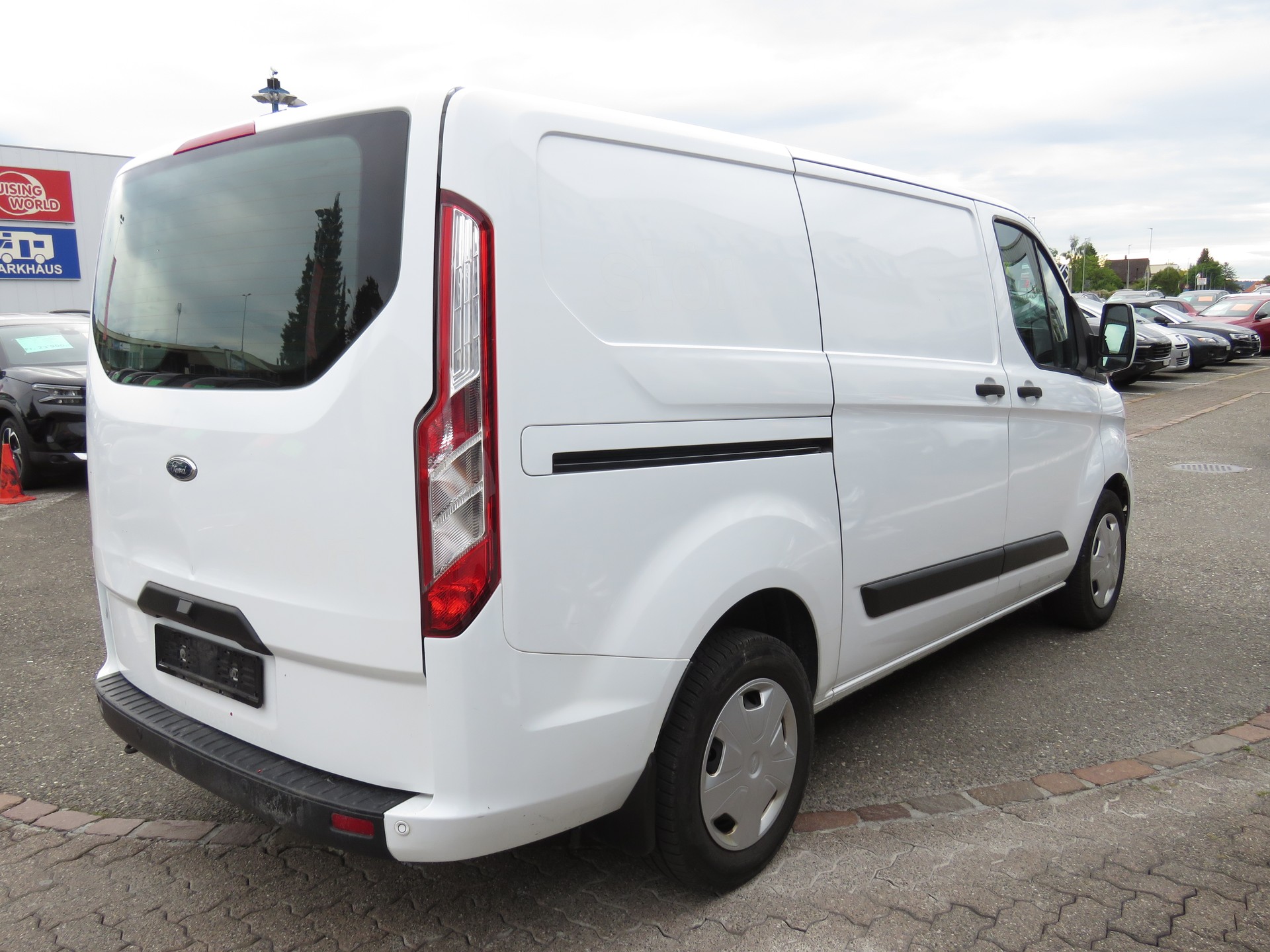 FORD Transit Custom Van 340 L1H1 Trend 3-Plätzer Automat-showroom-element-3