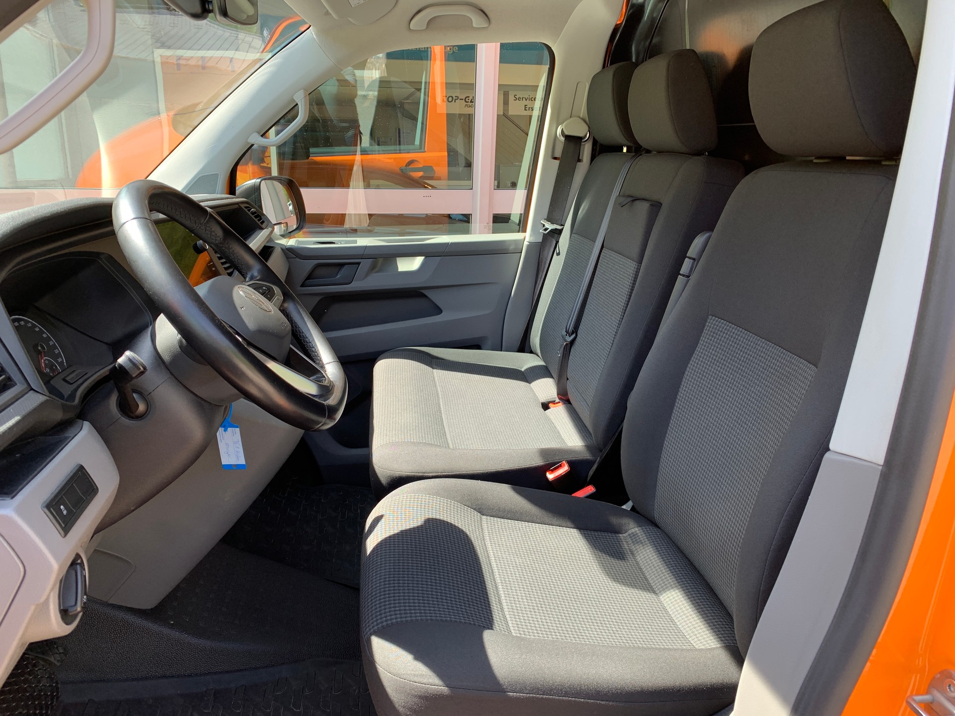 VW T6.1 2.0 Bi-TDI 4Motion DSG-image-9