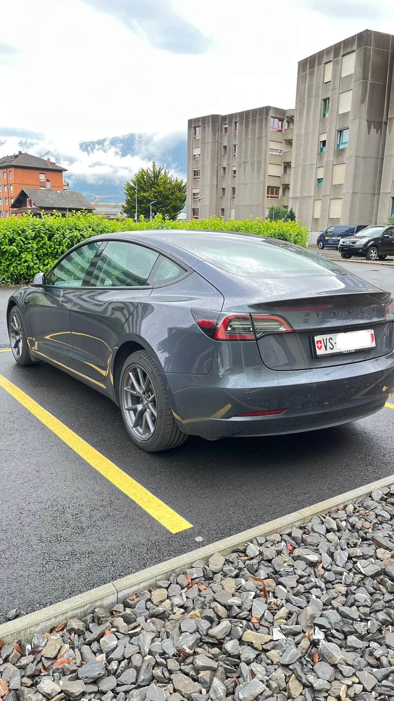 TESLA Long Range Dual Motor-image-1