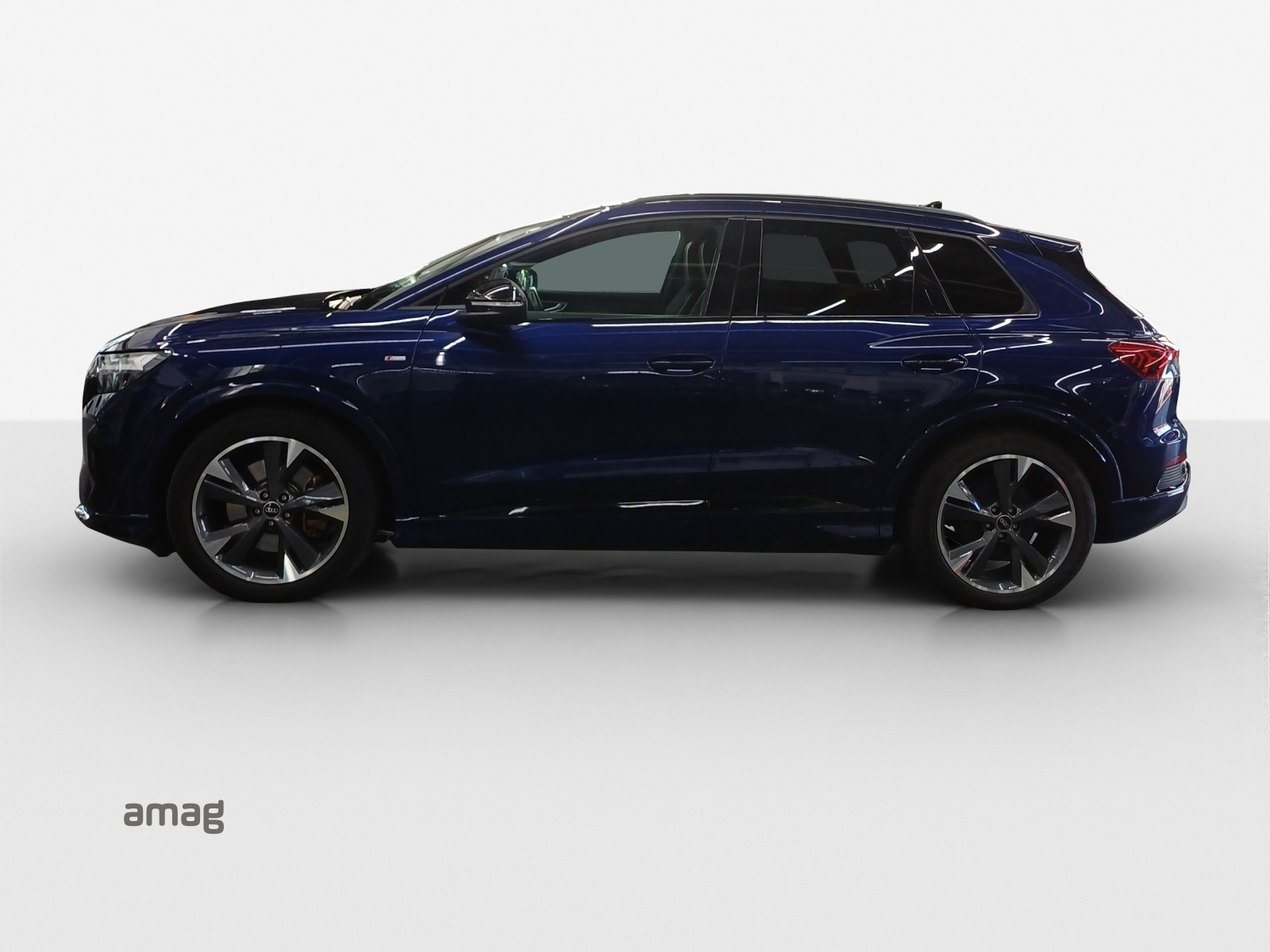 AUDI Q4 e-tron 50 quattro-image-1