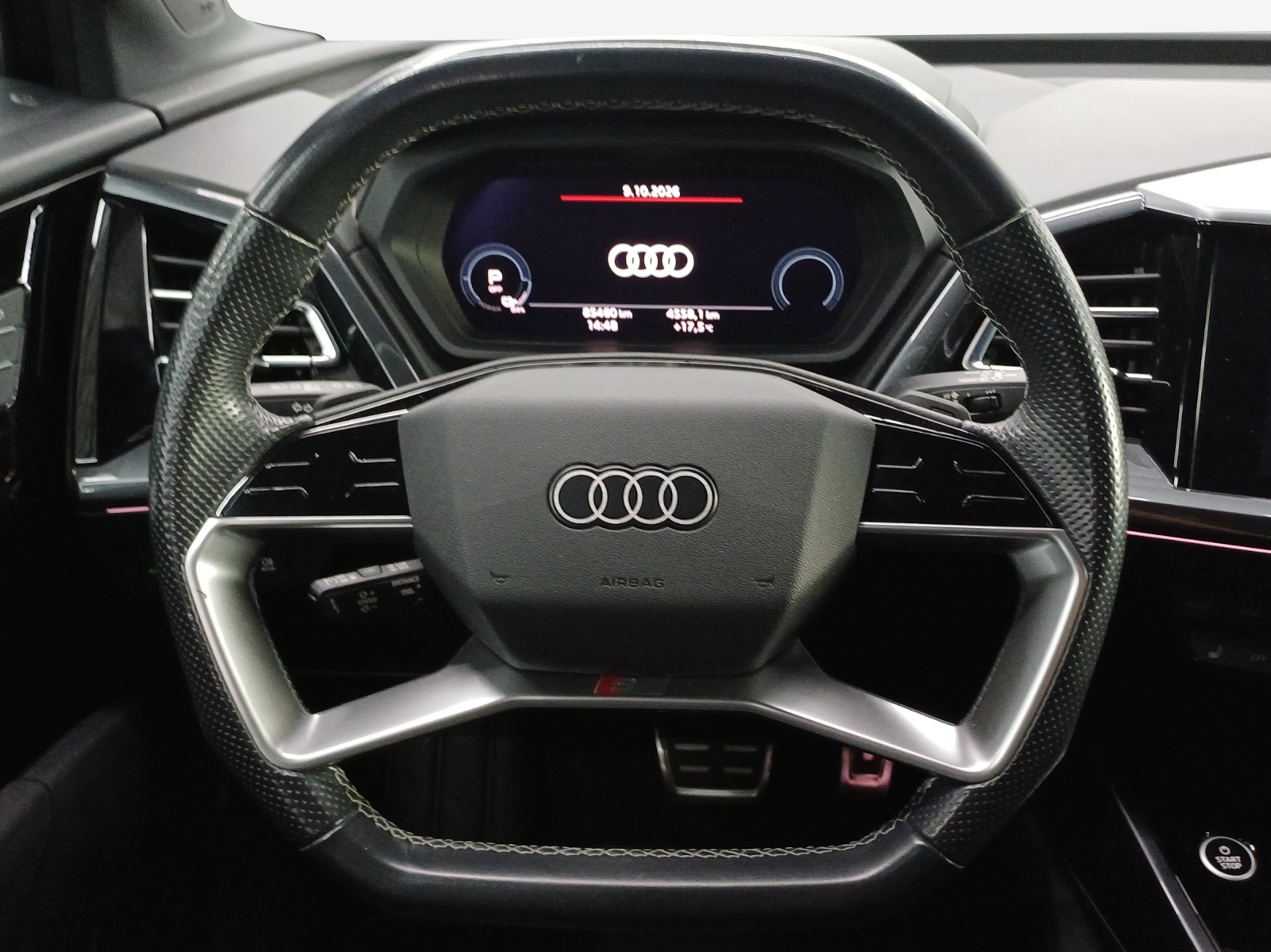 AUDI Q4 e-tron 50 quattro-image-9
