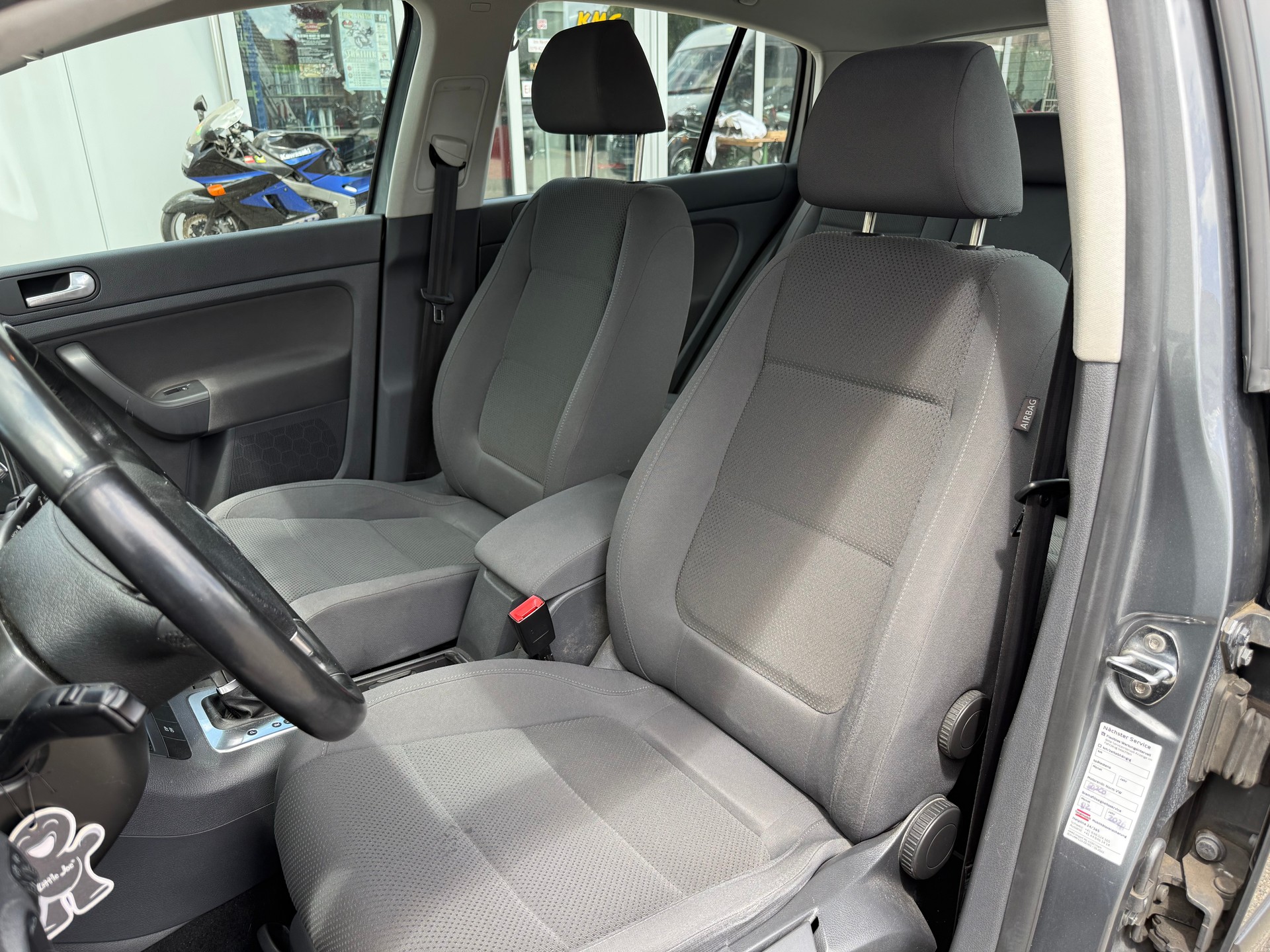 VW Golf Plus 2.0 TDI Comfortline-image-9