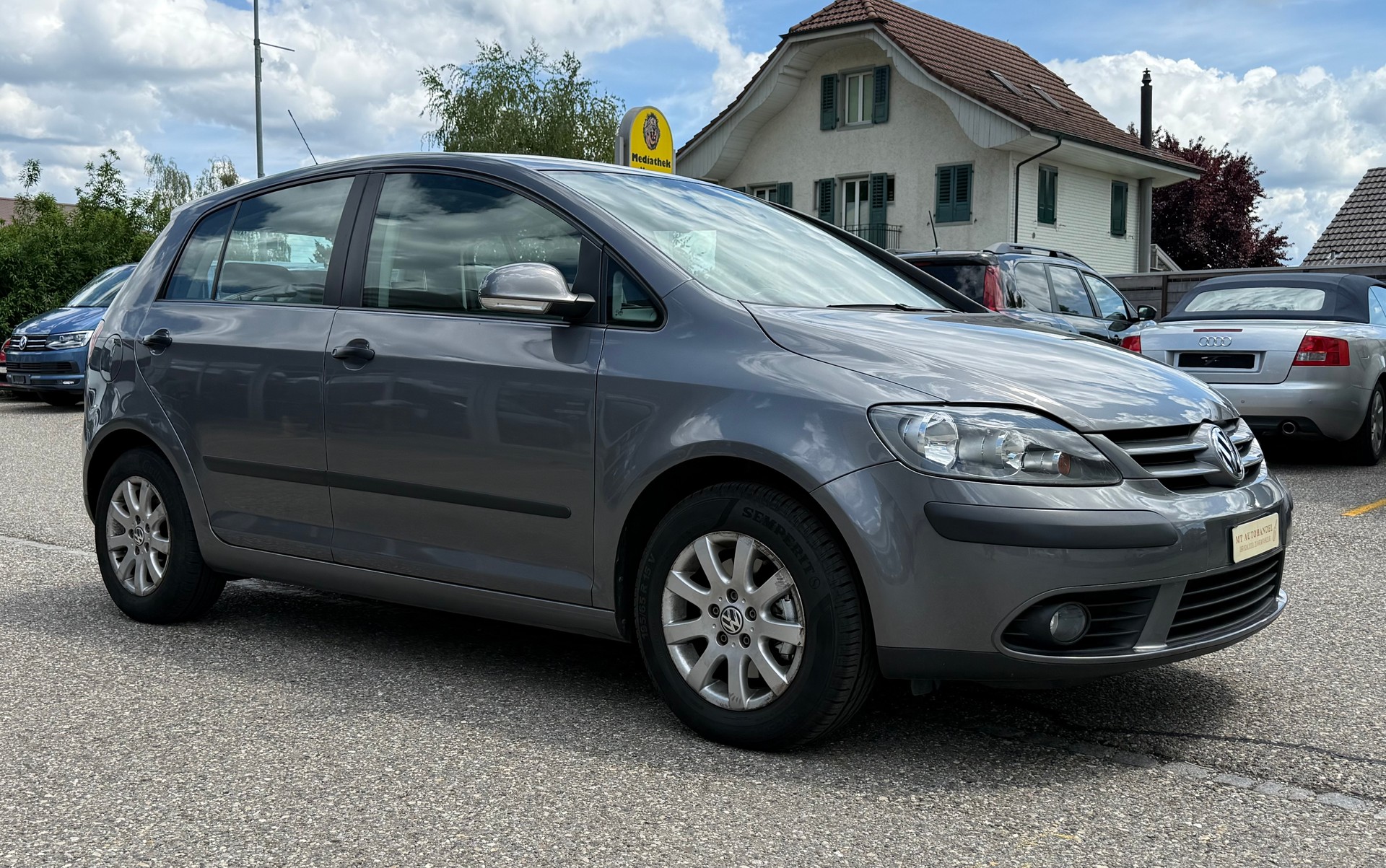 VW Golf Plus 2.0 TDI Comfortline-showroom-element-2