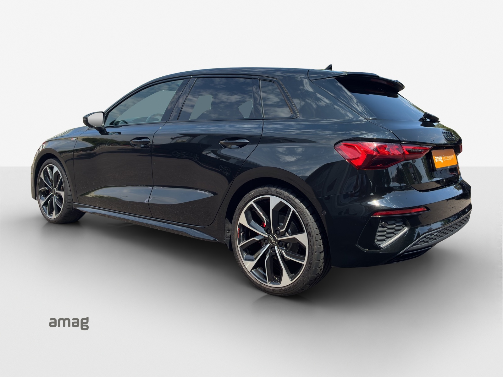 AUDI A3 Sportback 35 TFSI S line Attraction S-tronic-image-2