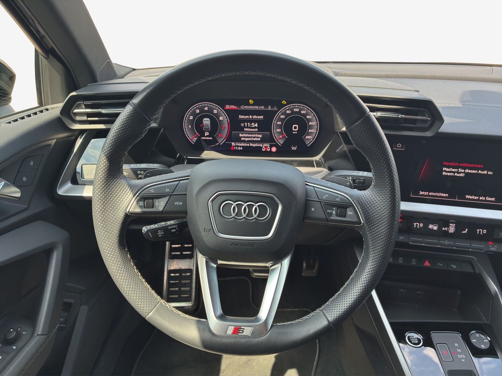 AUDI A3 Sportback 35 TFSI S line Attraction S-tronic-image-9
