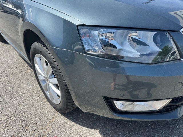 SKODA Octavia Combi 1.8 TSI Ambition 4x4 DSG-image-10