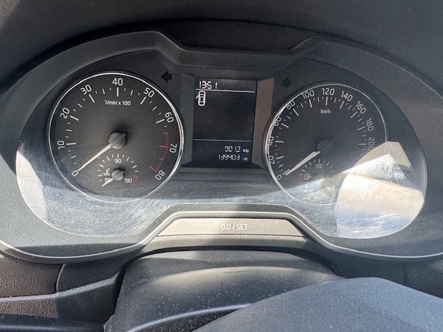 SKODA Octavia Combi 1.8 TSI Ambition 4x4 DSG-image-3