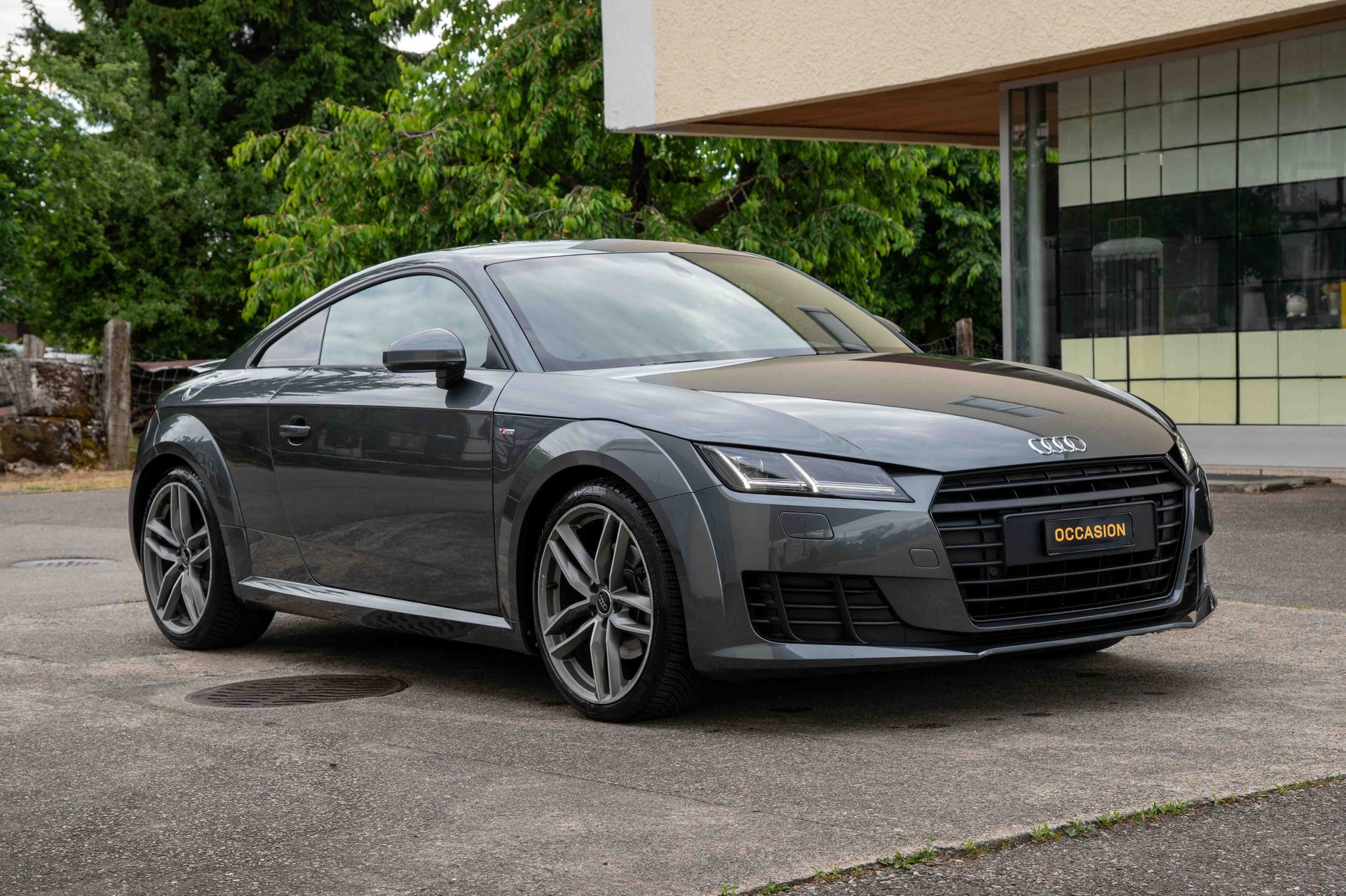 AUDI TT Coupé 1.8 TFSI S-tronic-image-2