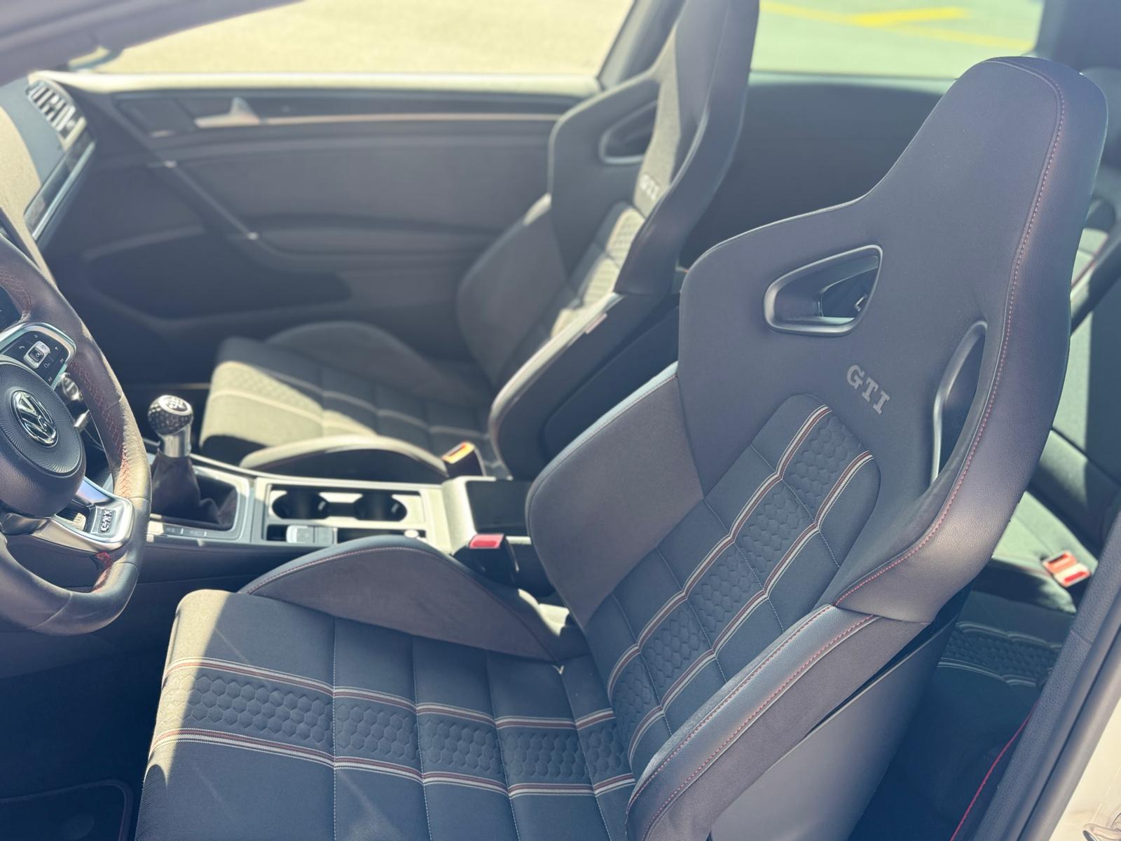 VW Golf 2.0 TSI GTI Clubsport-image-6