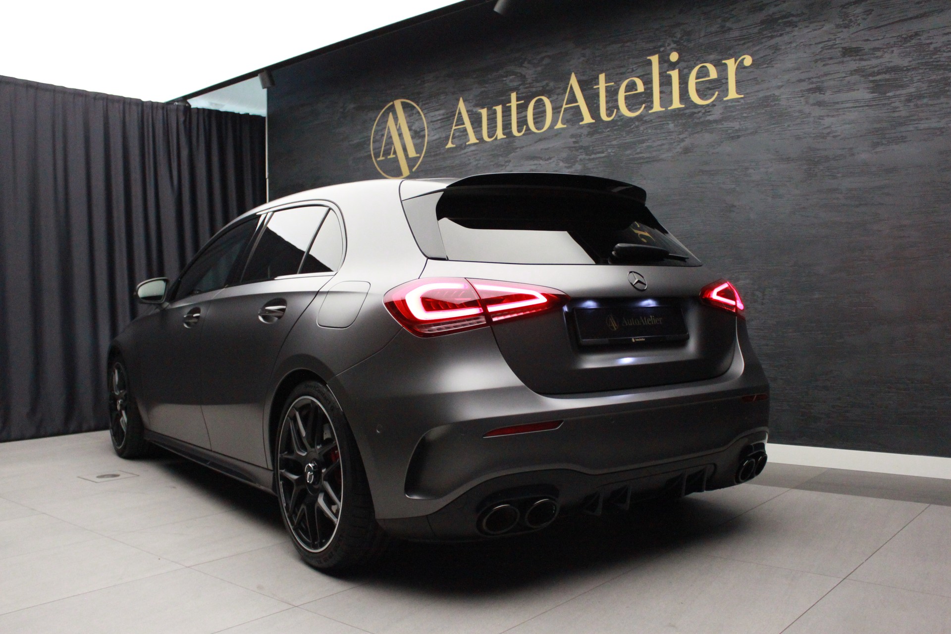 MERCEDES-BENZ A 45 S AMG 4Matic+ Speedshift-image-10