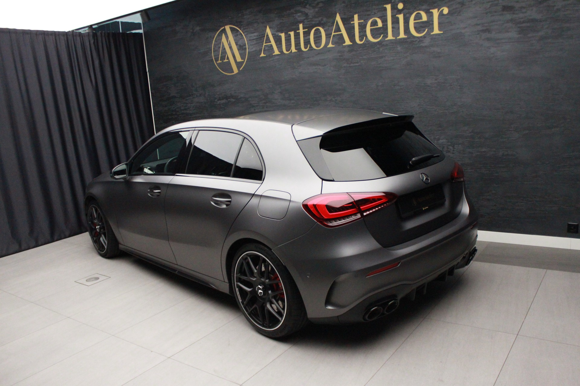 MERCEDES-BENZ A 45 S AMG 4Matic+ Speedshift-image-9