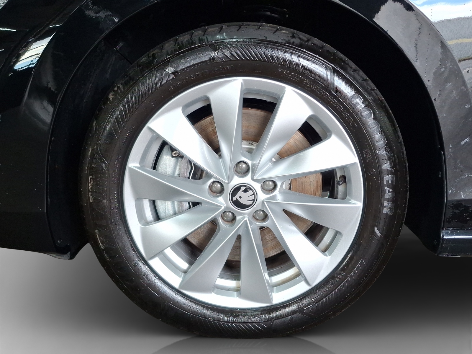 SKODA Superb Combi 1.5 TSI PHEV Selection DSG-image-15