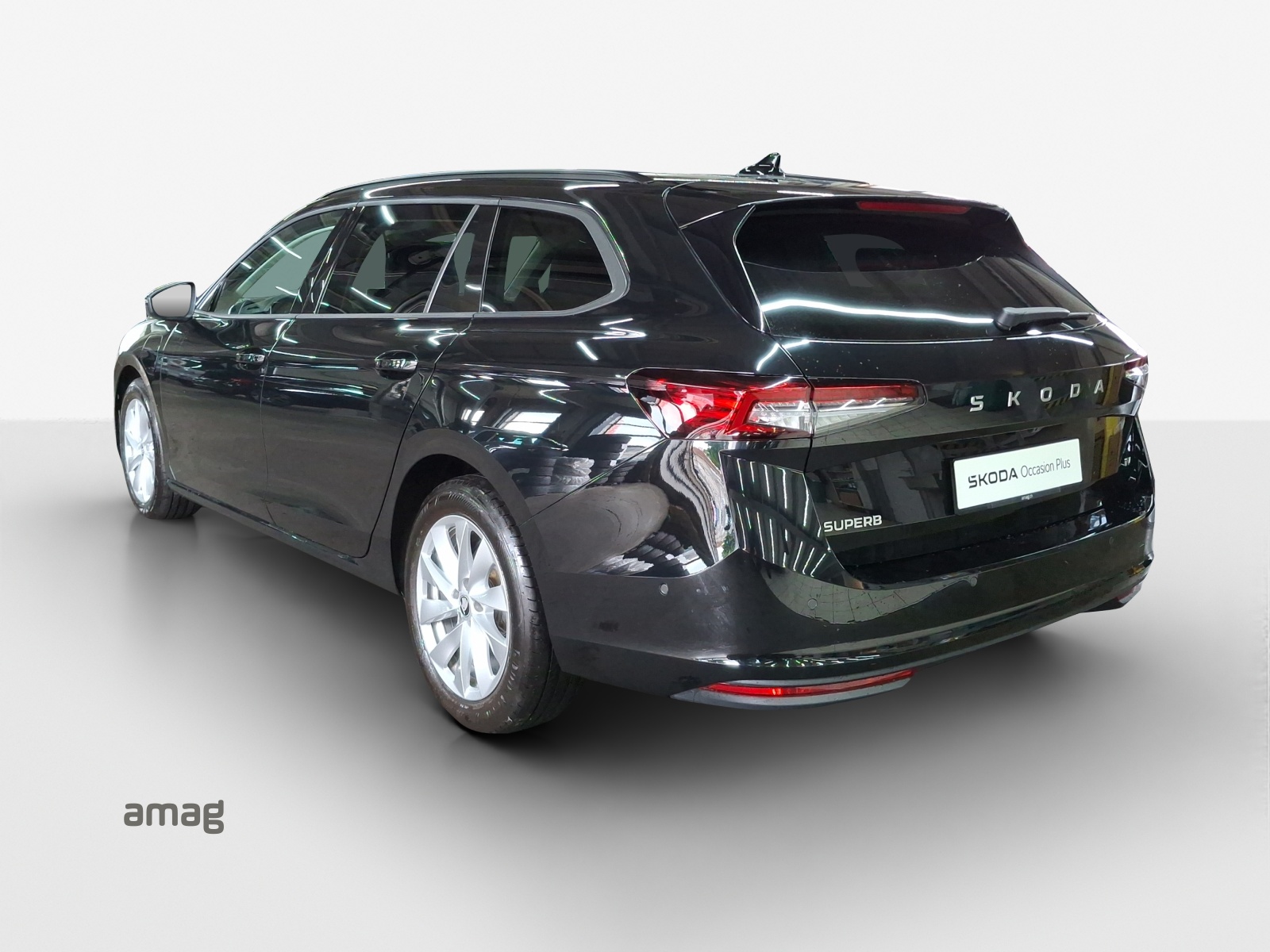 SKODA Superb Combi 1.5 TSI PHEV Selection DSG-image-3