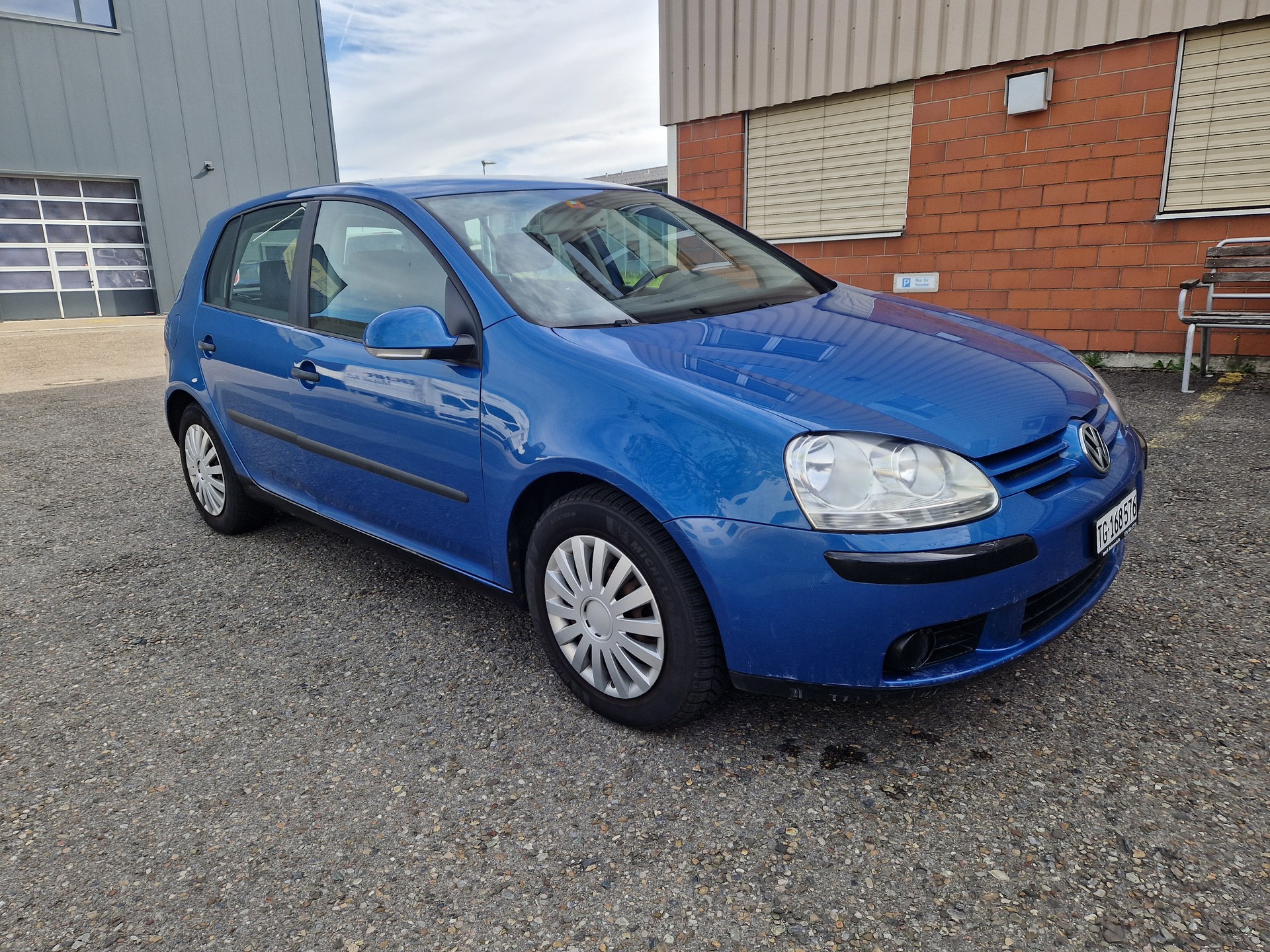 VW Golf 2.0 FSI Comfortline-image-0