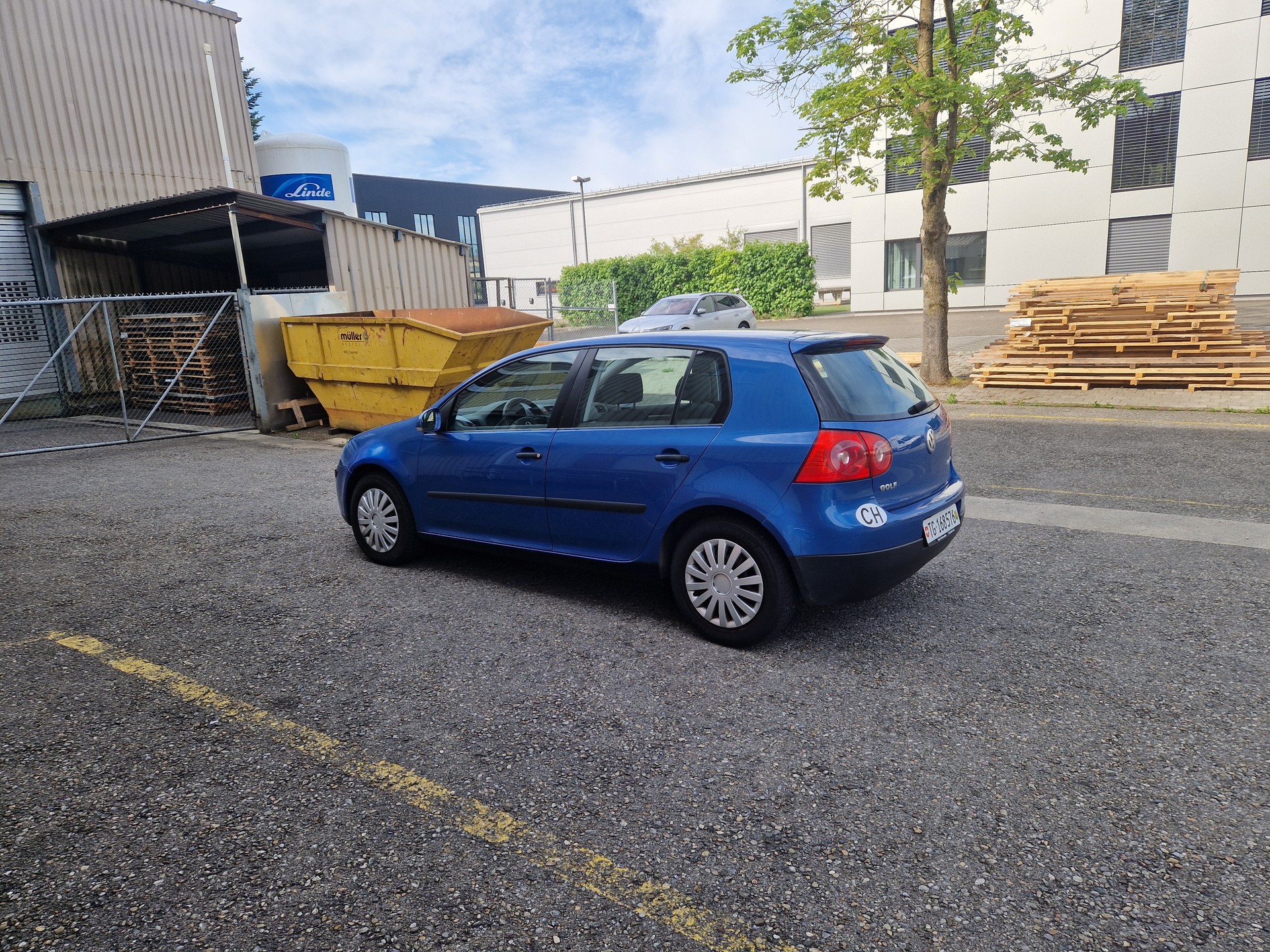 VW Golf 2.0 FSI Comfortline-image-8