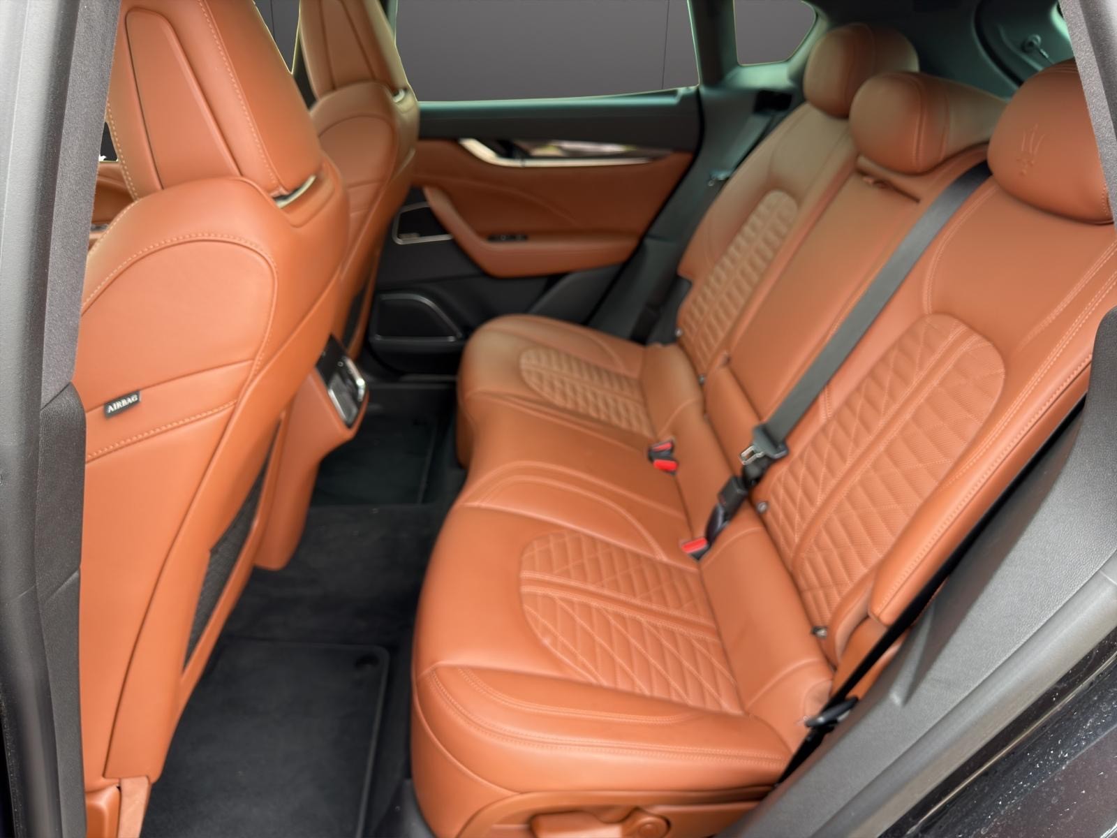 MASERATI Levante S 3.0 V6 GranSport Automatica-image-9