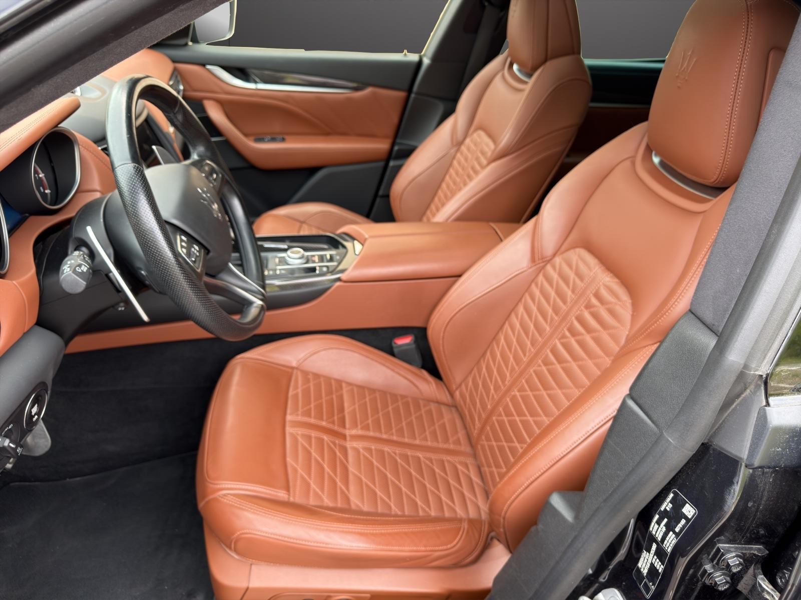 MASERATI Levante S 3.0 V6 GranSport Automatica-image-8