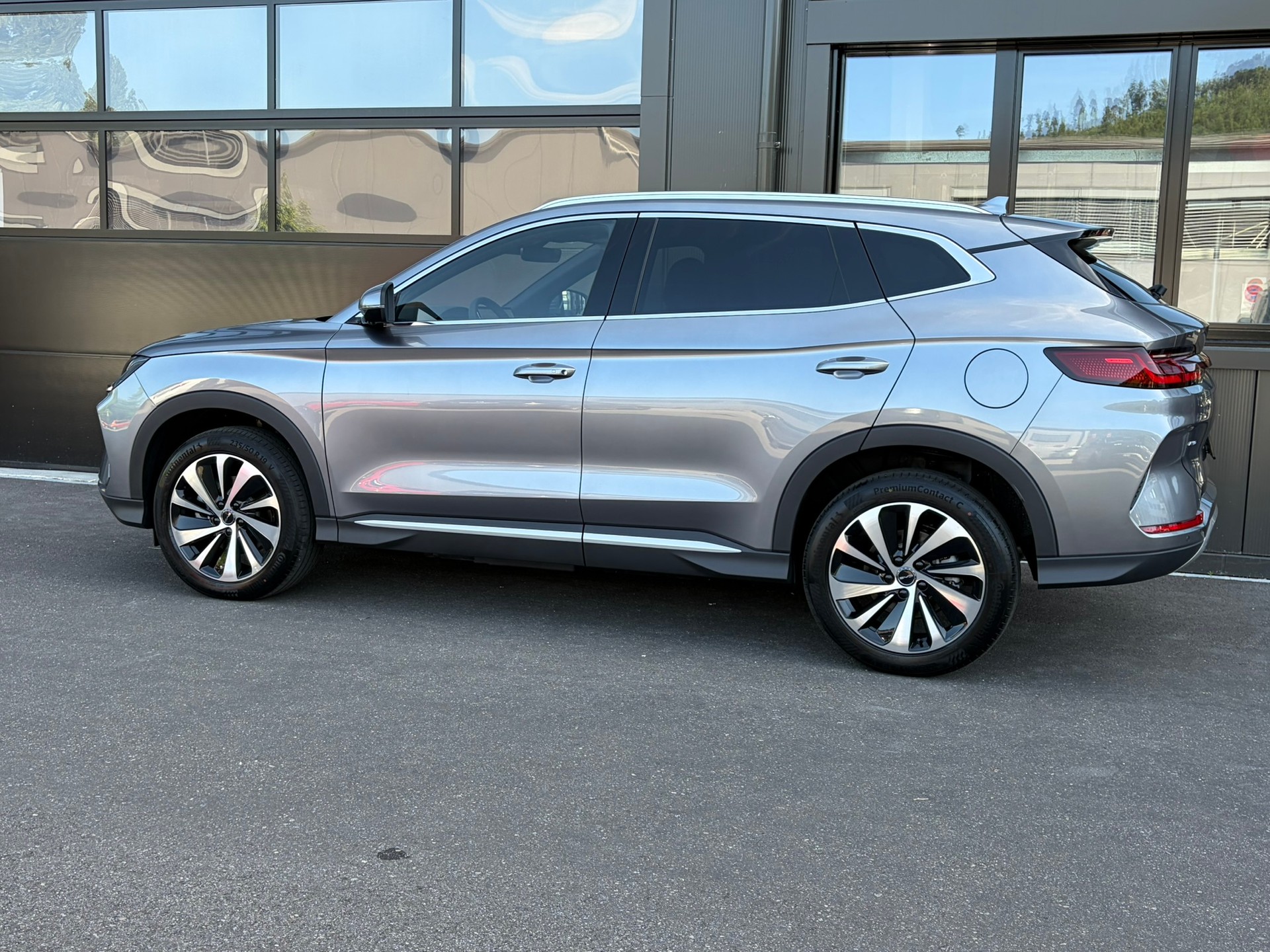 BYD Seal U DM-i Design AWD-image-1