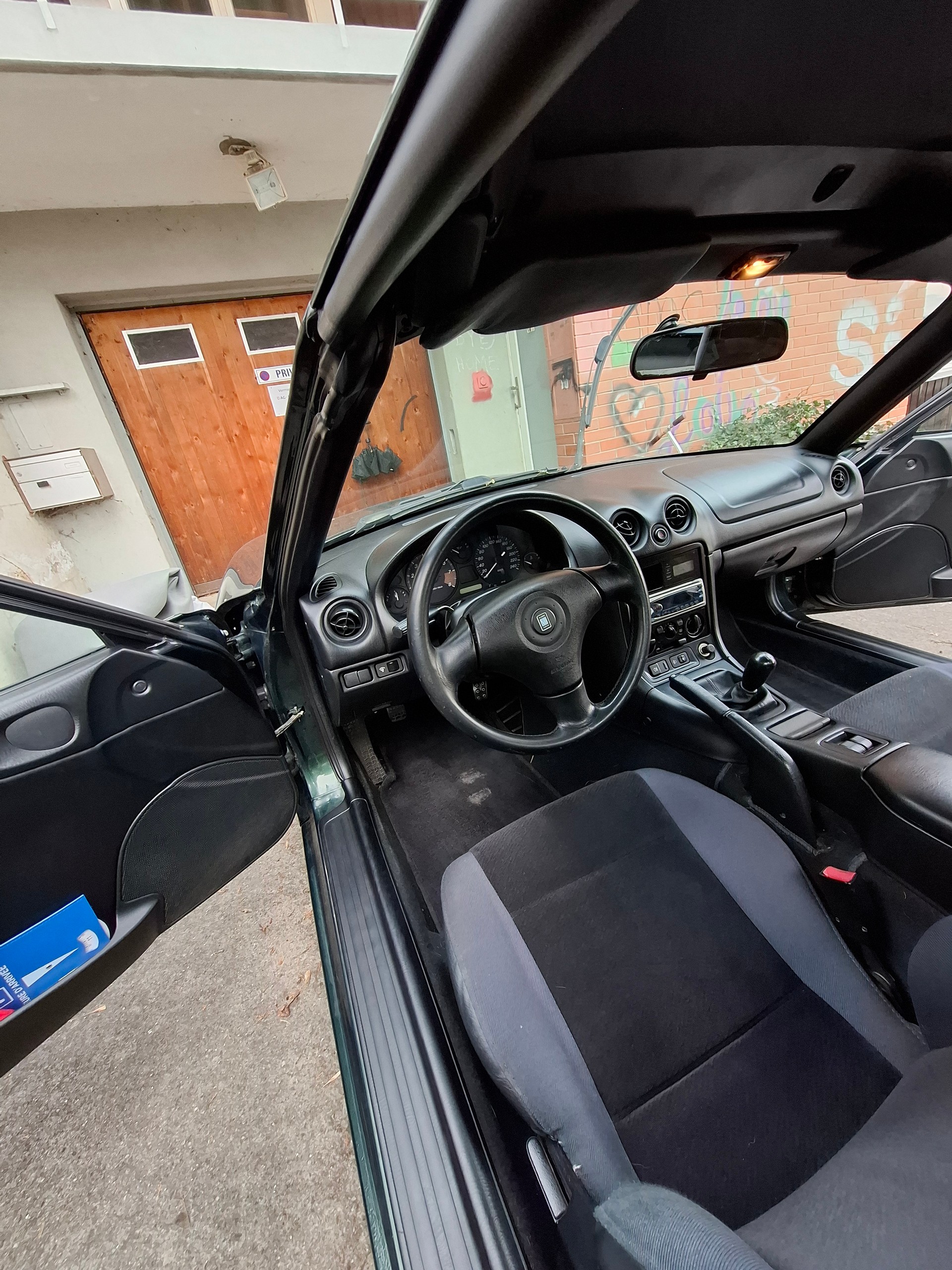 MAZDA 1.6 Youngster-image-2