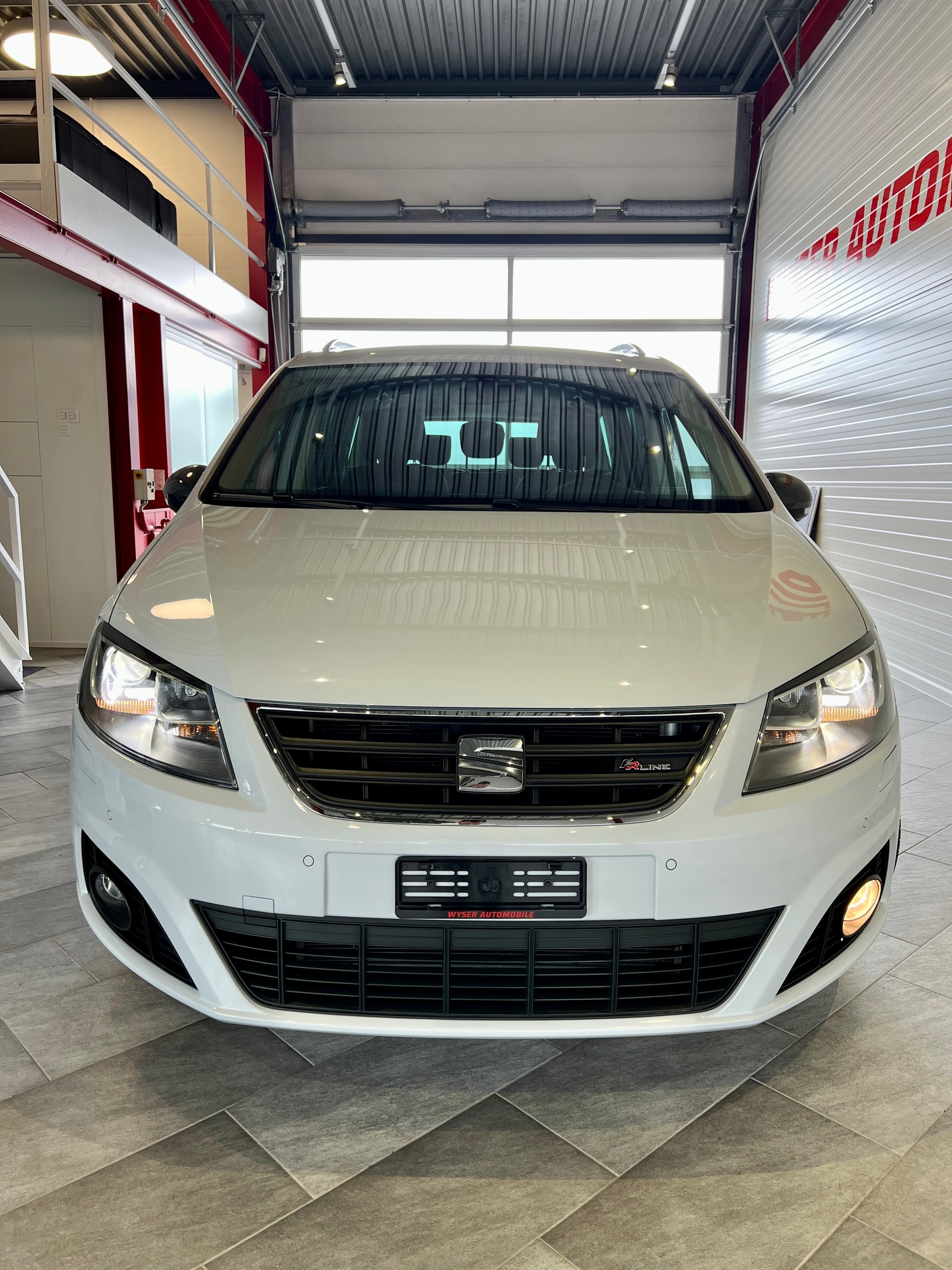 SEAT Alhambra 2.0 TDI FR Line 4Drive-image-1