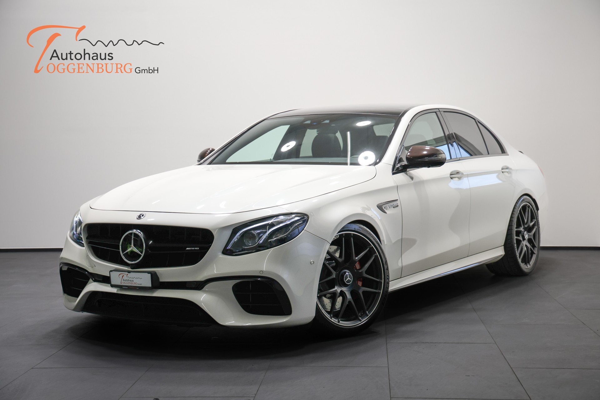MERCEDES-BENZ E 63 AMG S 4Matic Speedshift MCT *CH-Fahrzeug*Facelift*Carbon Exterieur*-image-0