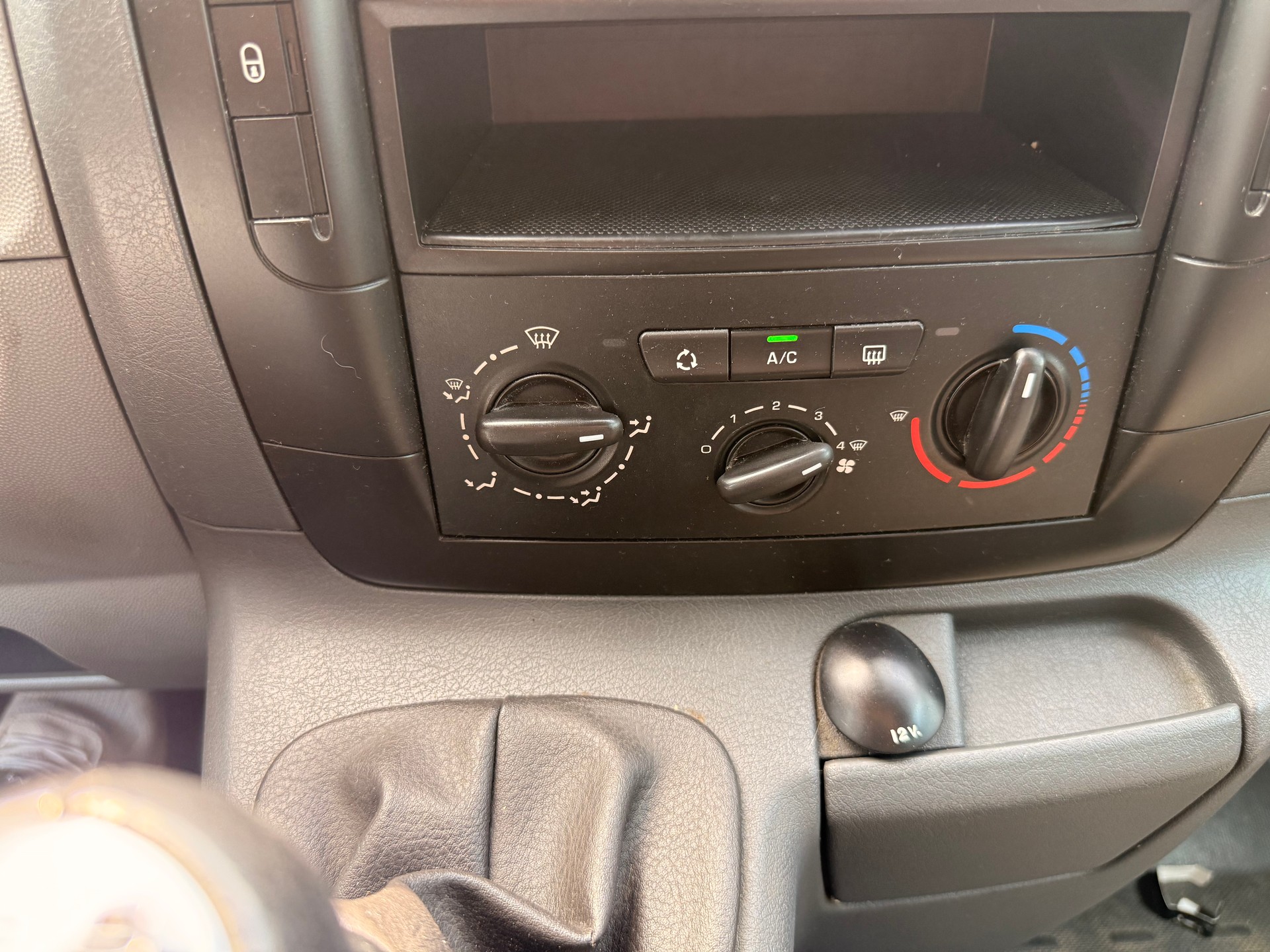 CITROEN Jumpy 1.6 HDi L1H1-image-11