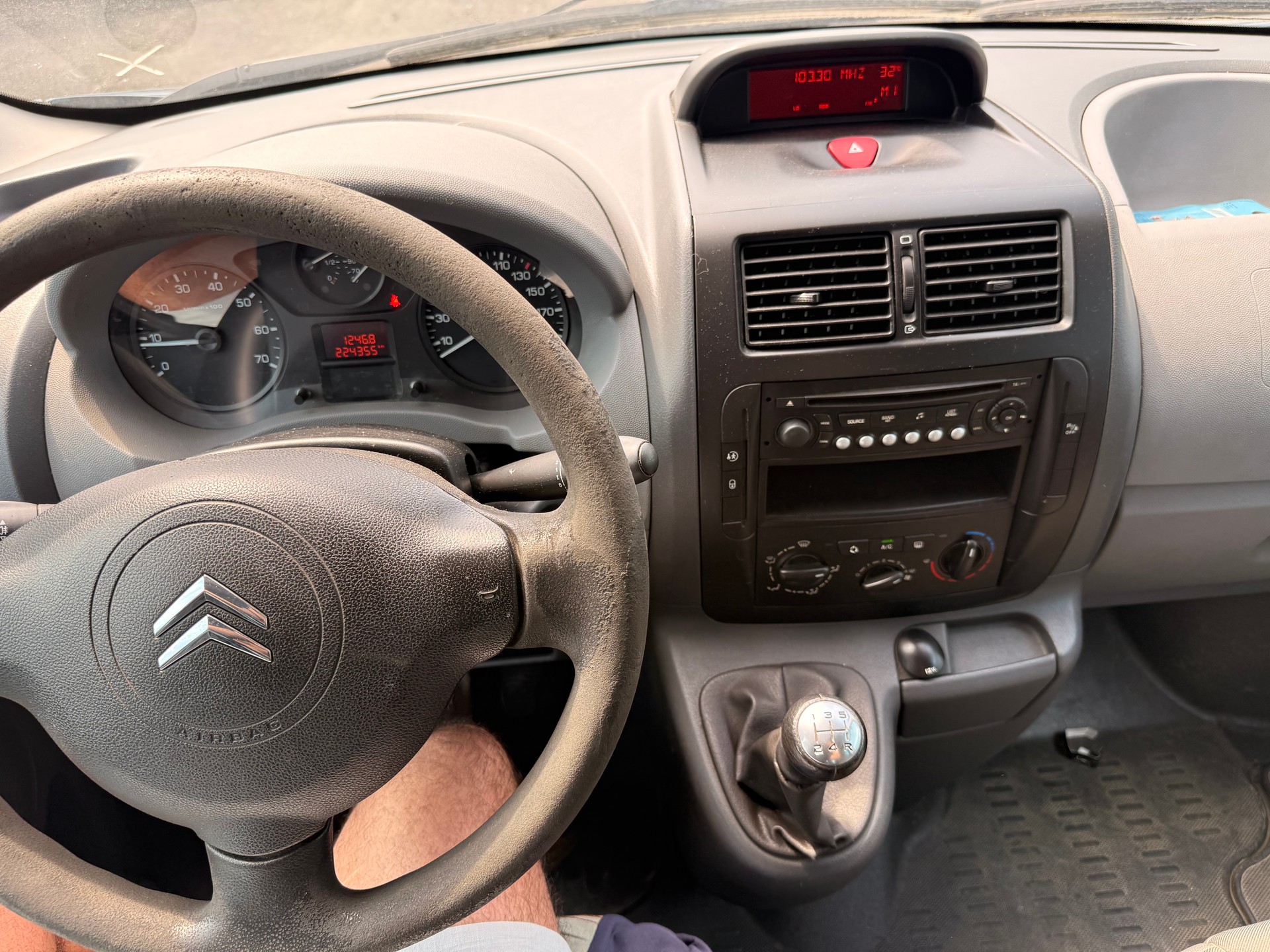CITROEN Jumpy 1.6 HDi L1H1-image-6