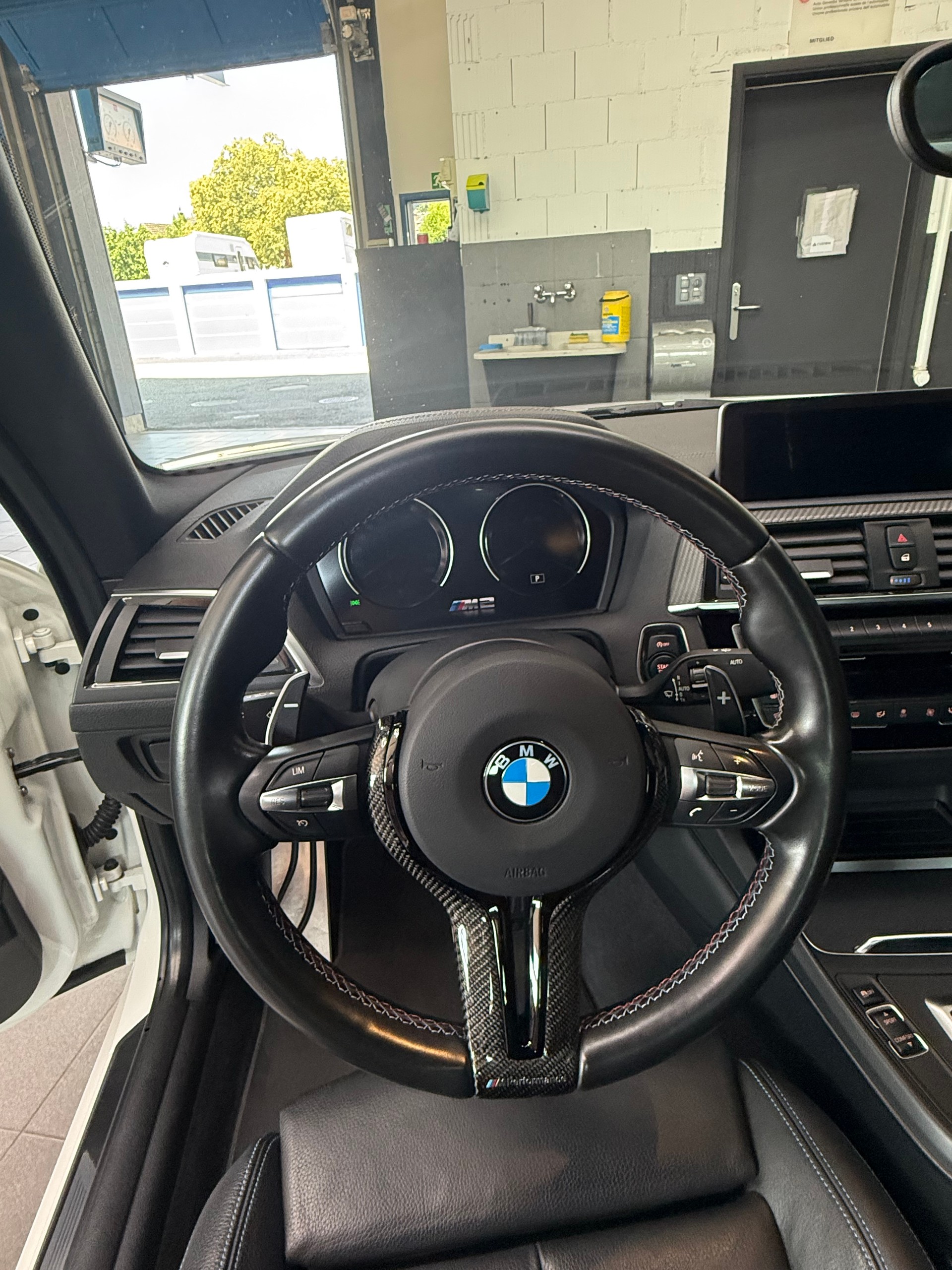 BMW M2-image-10