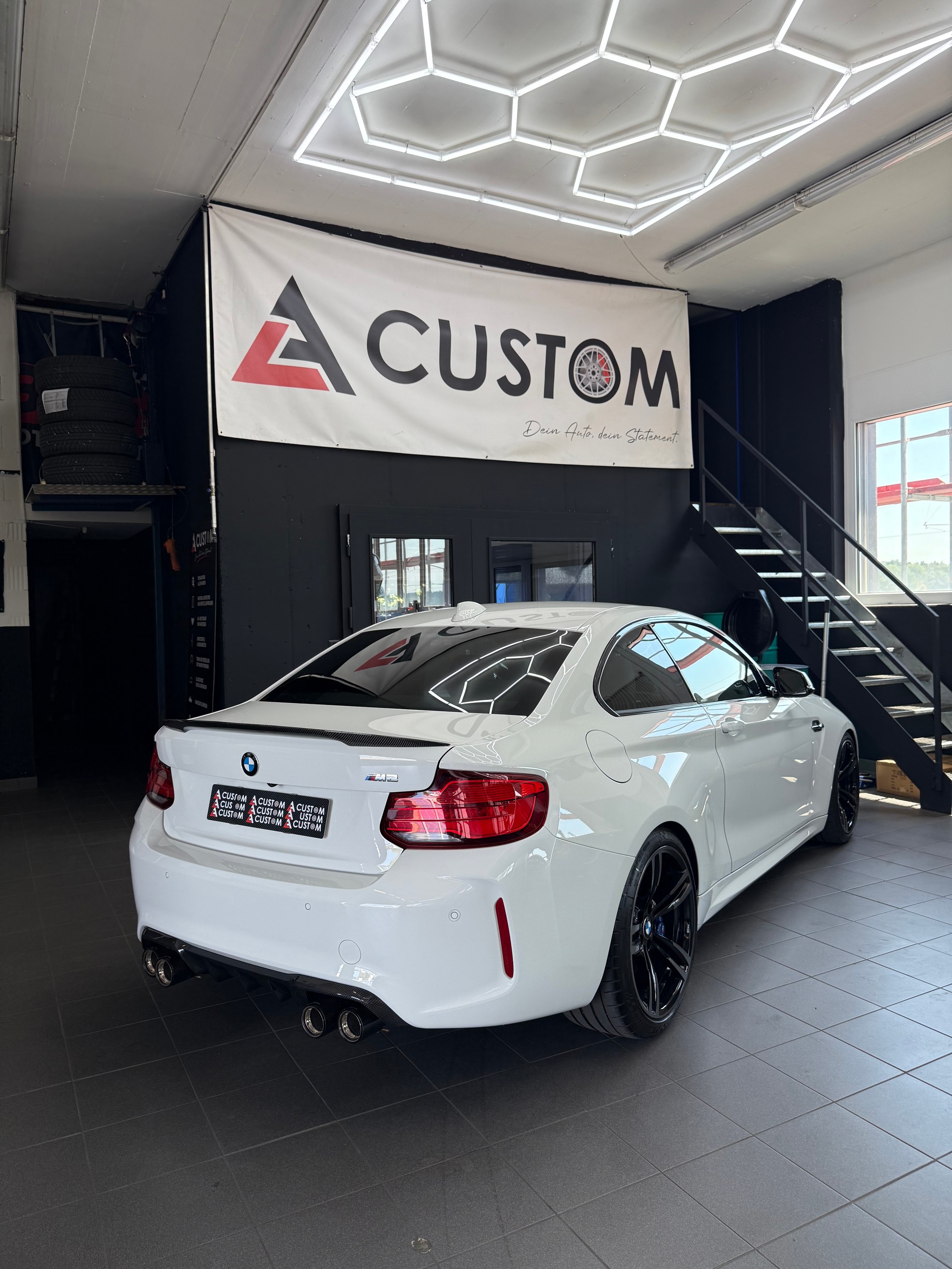 BMW M2-image-2