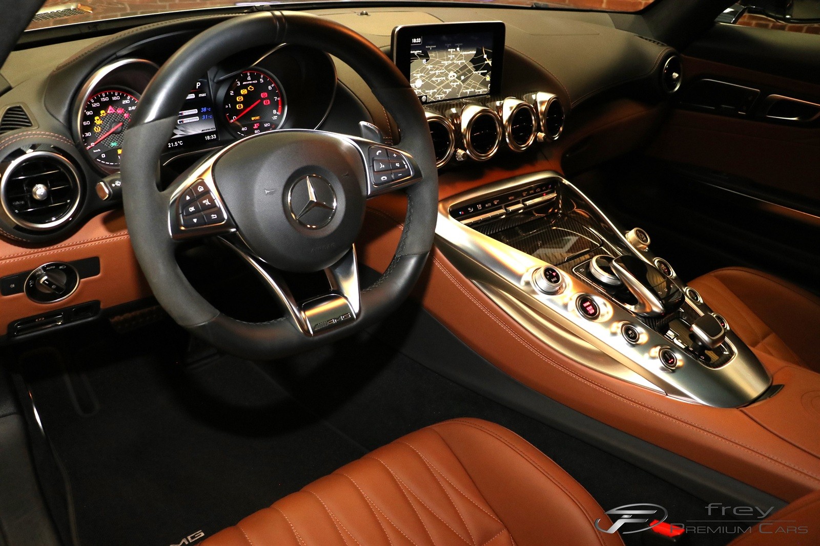 MERCEDES-BENZ AMG GT S Speedshift DCT-image-16